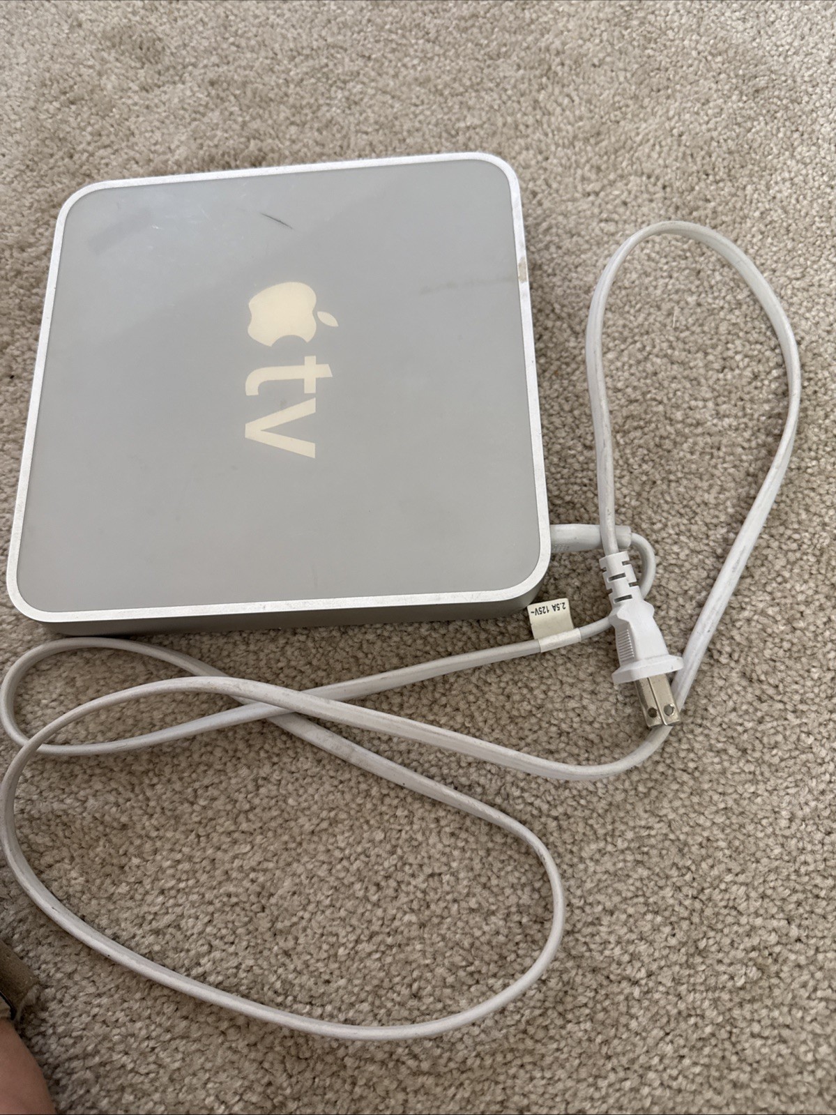 2007 Apple TV 1st Generation Silver Media Streaming Device Model A1218 w/ Cord