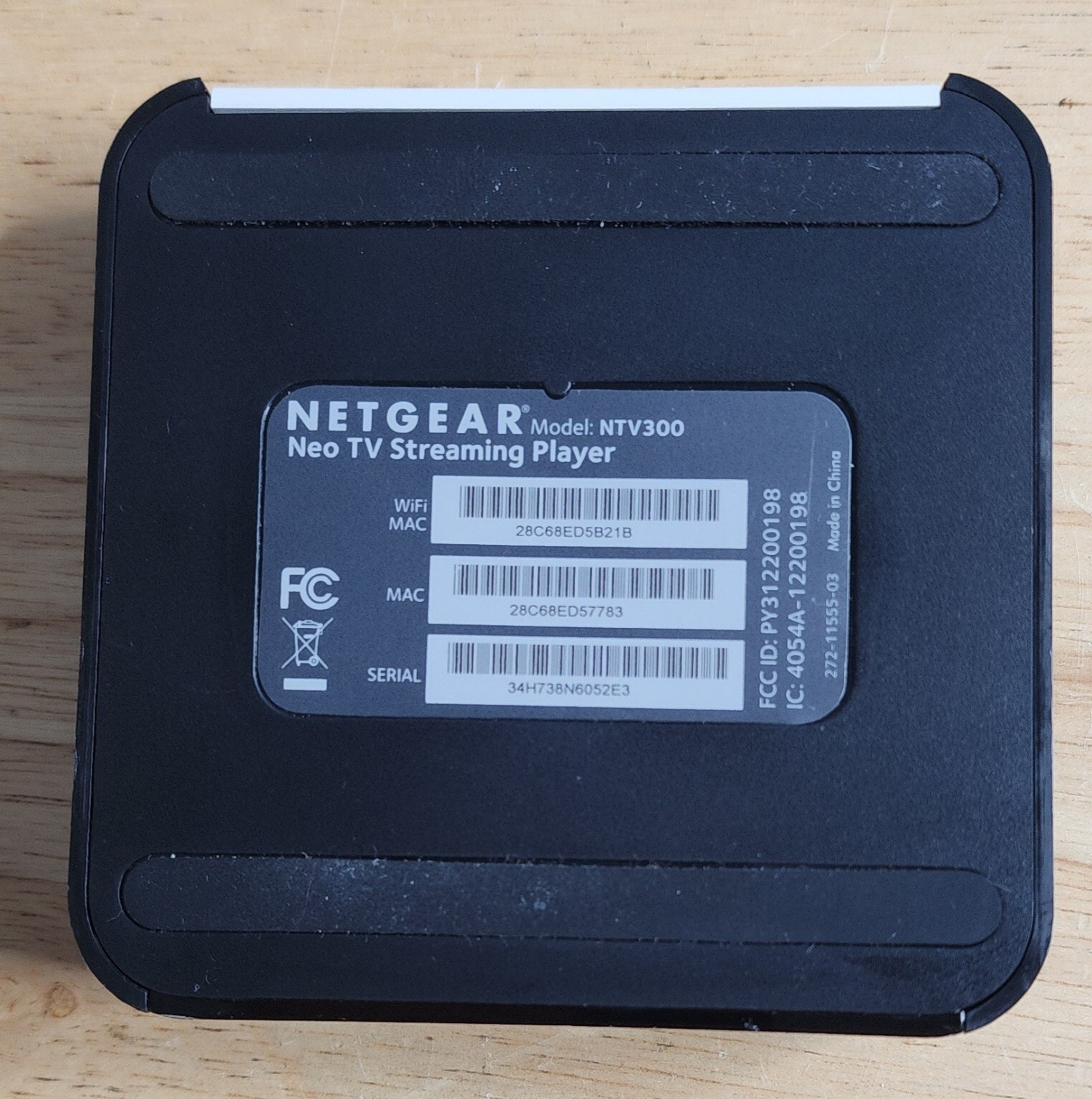 Netgear Neo TV HD Streaming Player NTV300 with AC Adapter NO Remote.