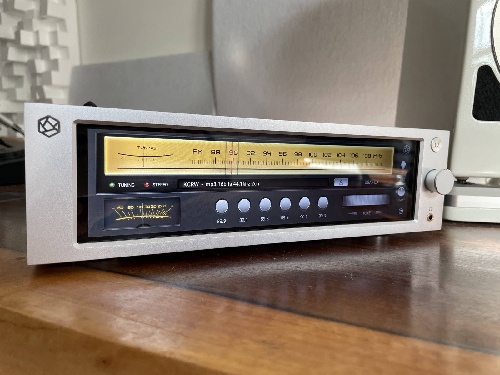 Hifi Rose RS250 Music Network Streamer in original box with remote