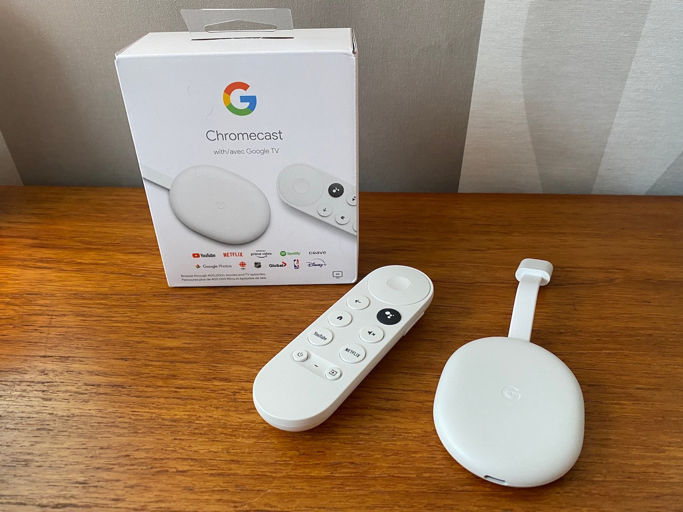 Google Chromecast with Google TV 4K UHD Media Streamer (Snow) Model GA01919-US