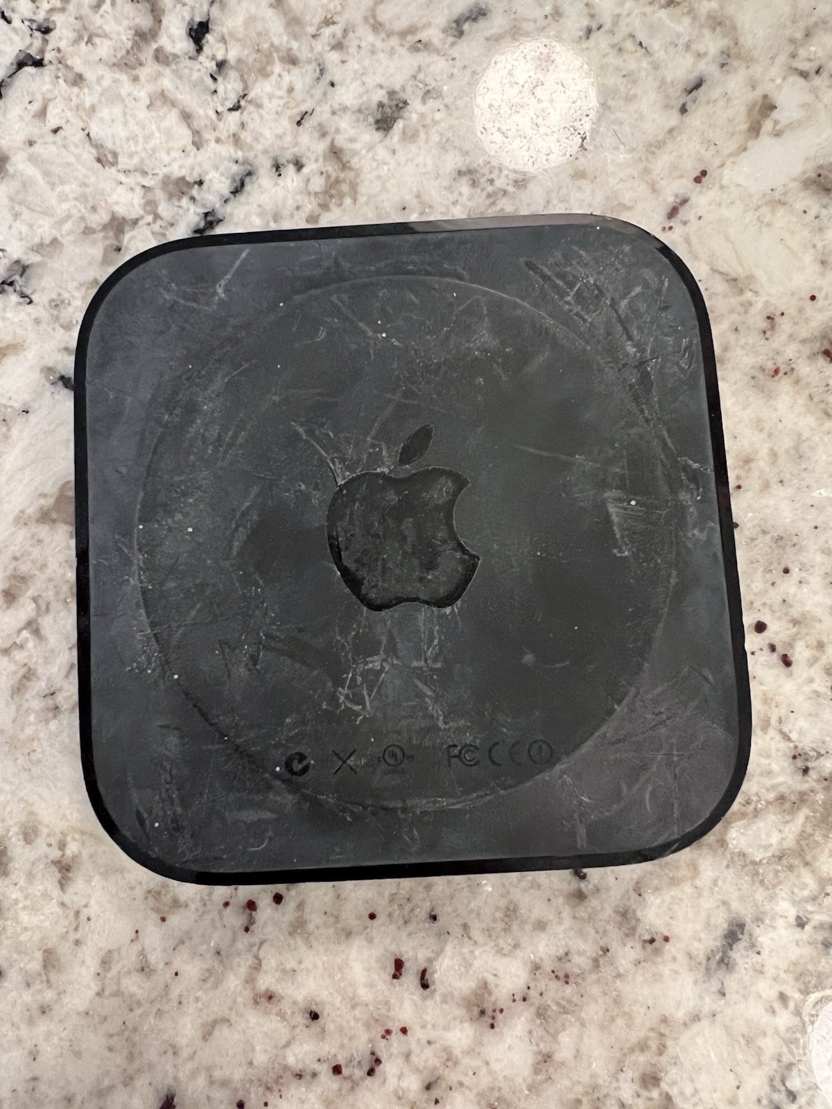 Apple TV (1st Gen)32GB Media Streamer A1218 – Just Apple TV /NO CORDS/Tested