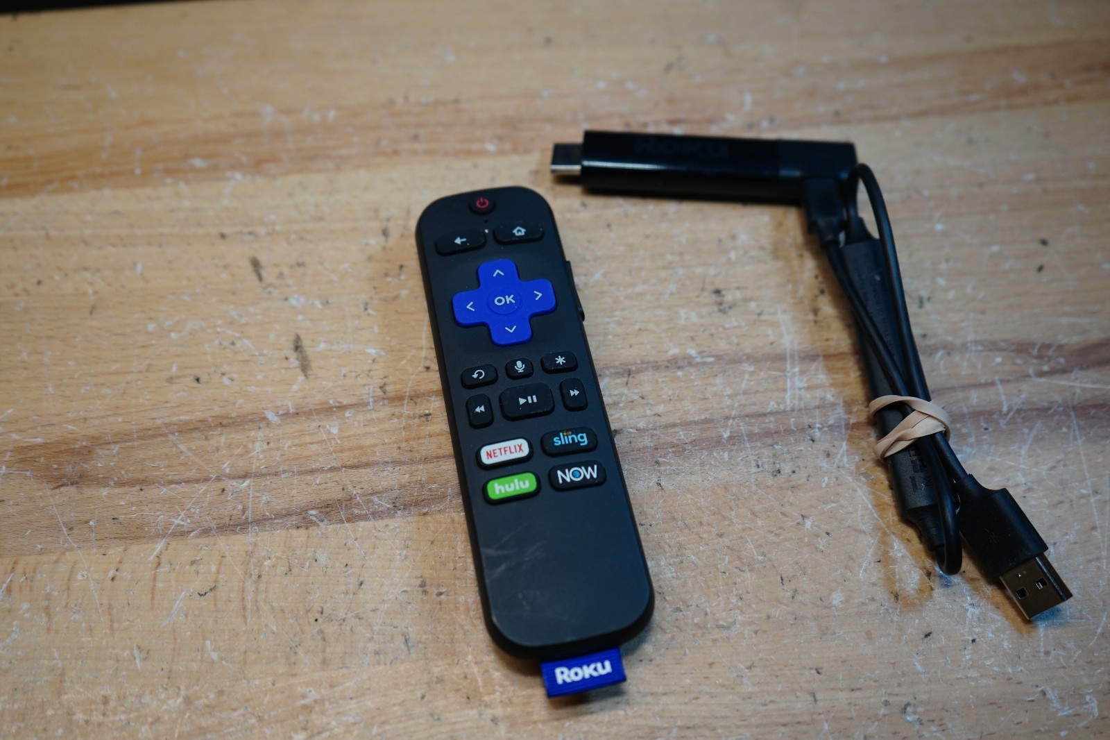 (K) Roku Streaming Stick 4K HDR 3810X with Voice Remote & Cable