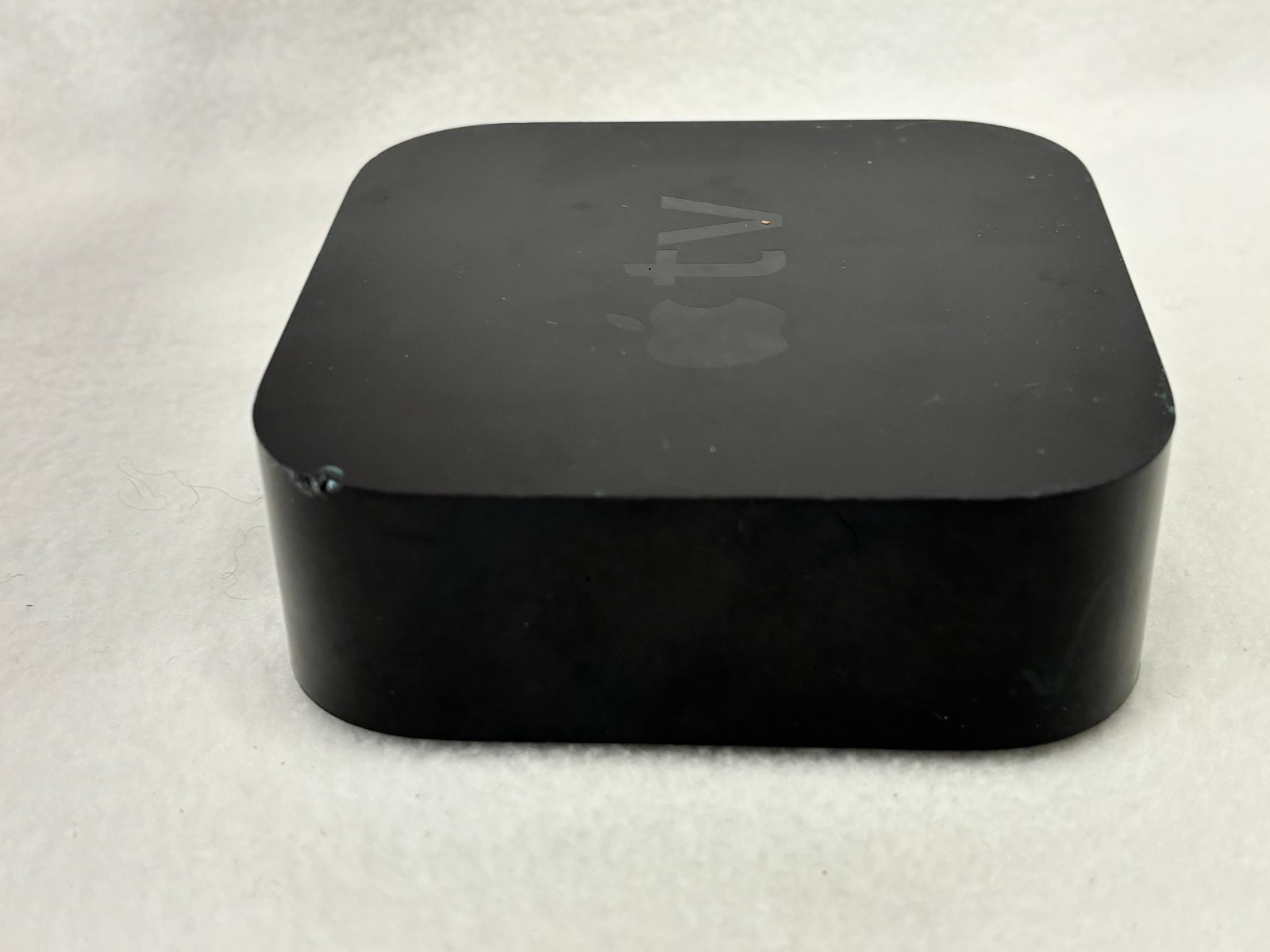 Apple TV HD 4th Gen 32GB (A1625) Media Streamer -Tested Working DEVICE UNIT ONLY