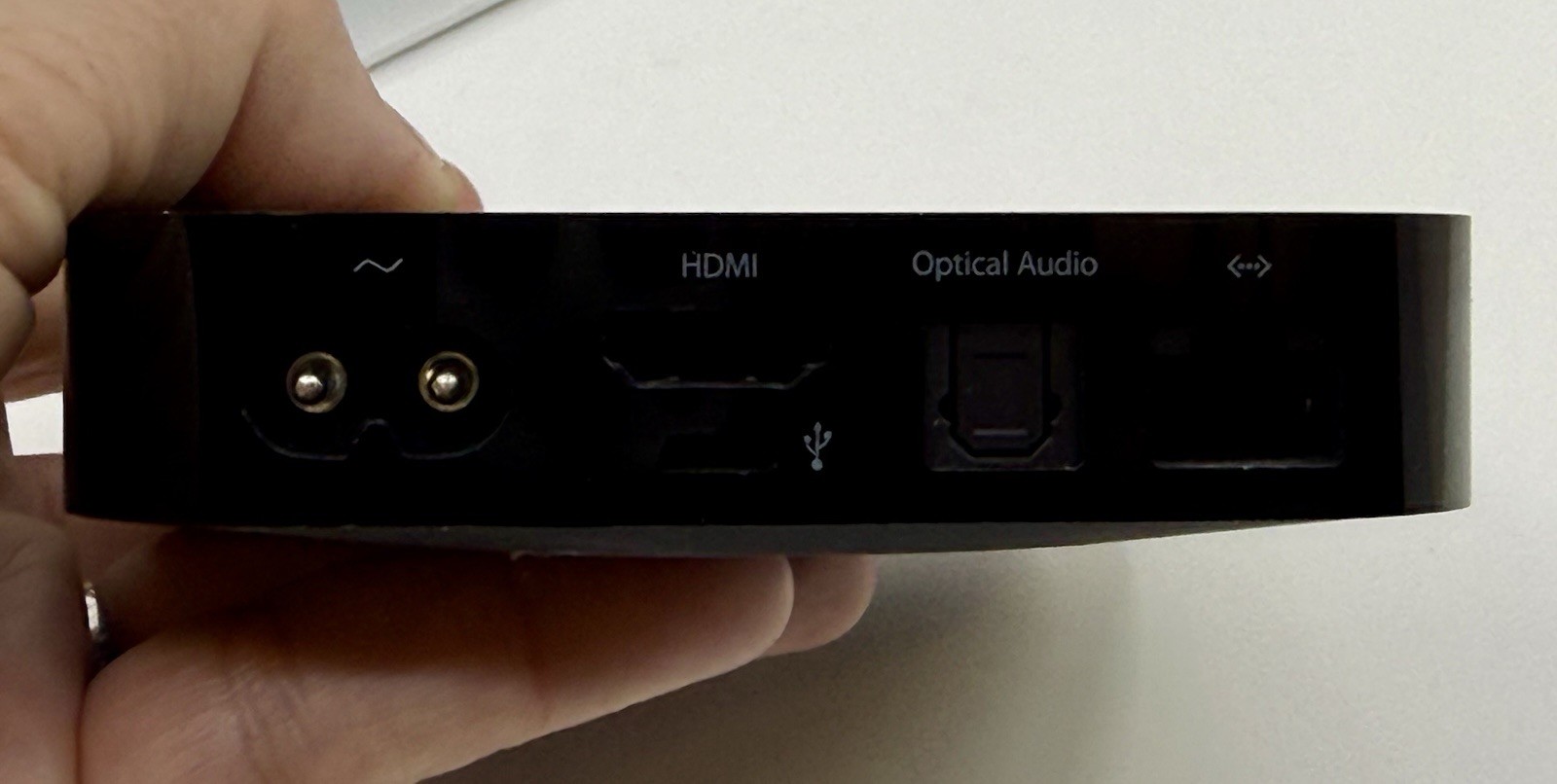 Apple TV 3rd Gen (Rev A) A1469 – Complete In Box – AirPlay & Optical Audio Hub