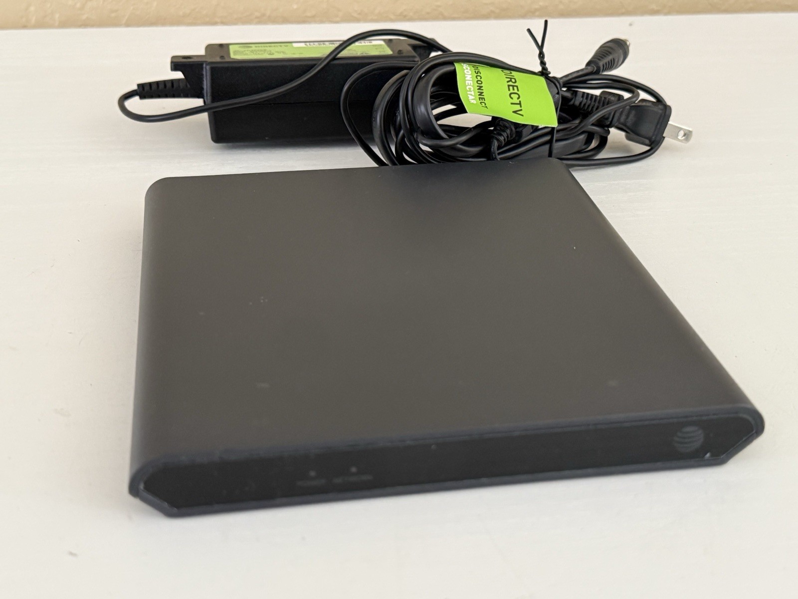 AT&T C71KW-400 Kick Back STREAMING MEDIA PLAYER Black No Remote