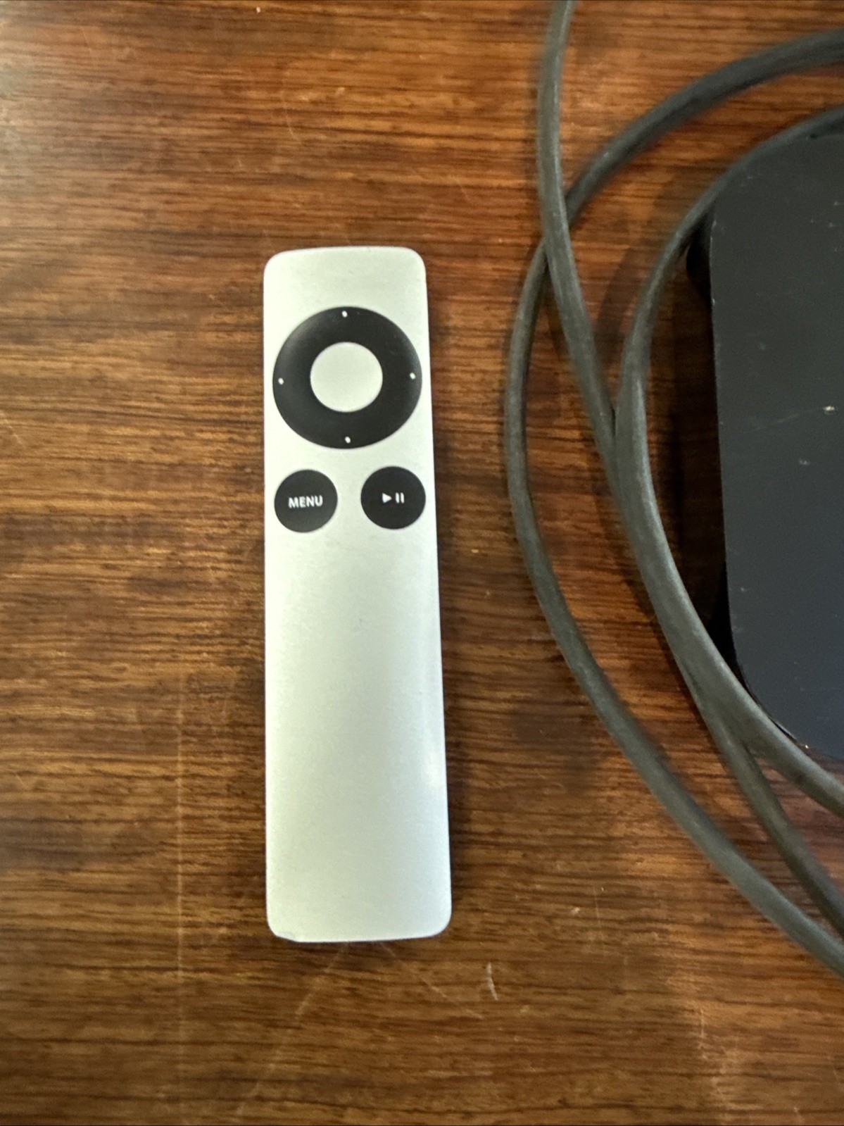 Apple TV – 2nd Gen A1378 8GB Media Streamer – MC572LL/A