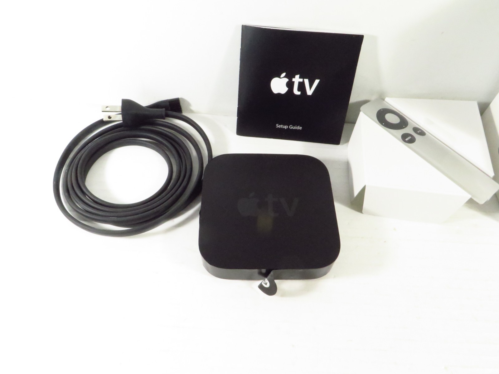 Genuine Apple TV Media Streaming Device MD199LL/A A1469 1080p