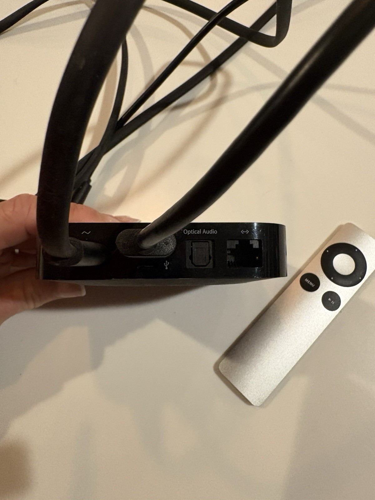 Apple Apple TV Media Streamer Box Black/Silver Remote HDMI Ethernet Optical