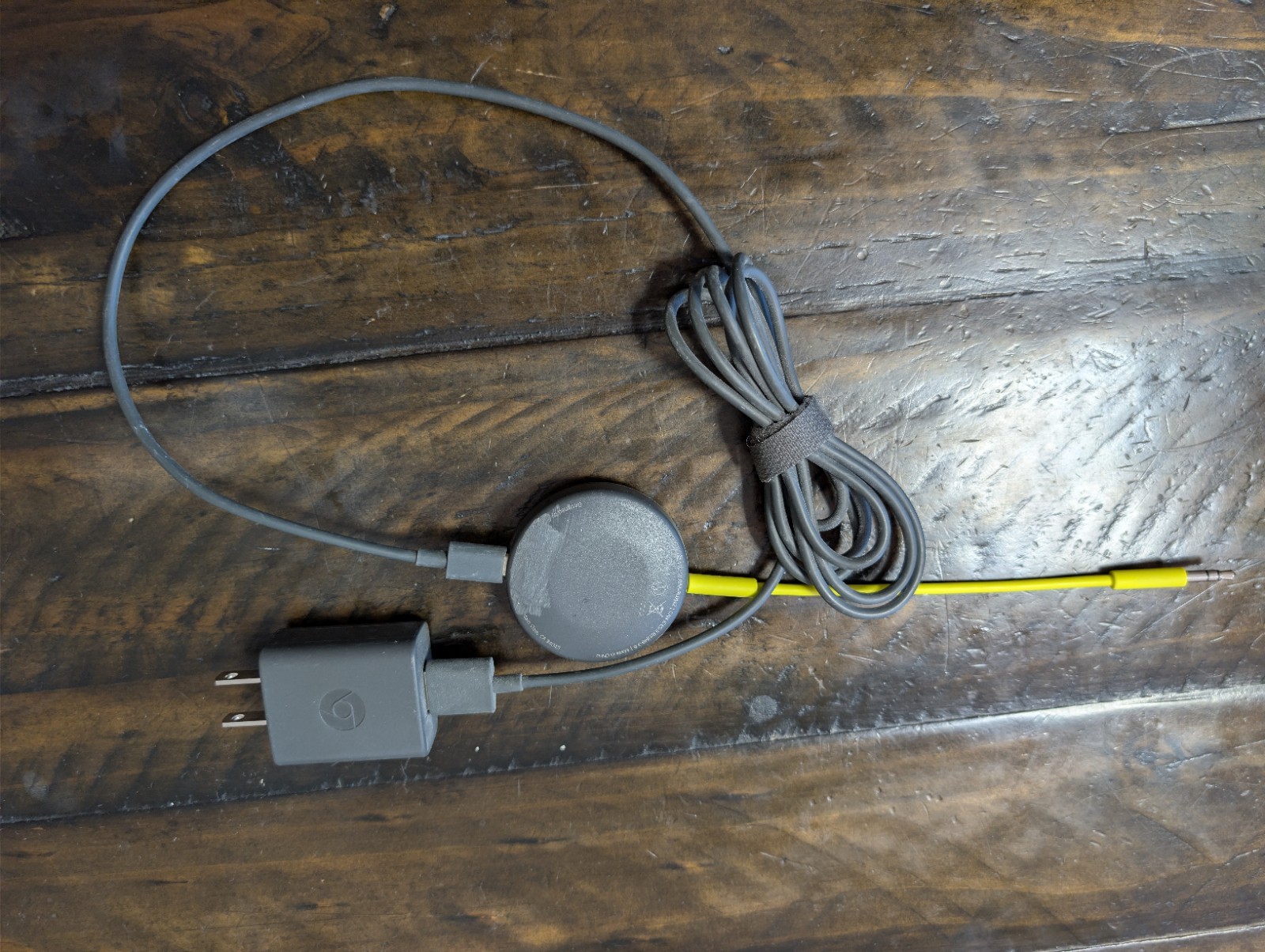 Google Chromecast Audio RUX-J42 Black With Audio Cable Shown