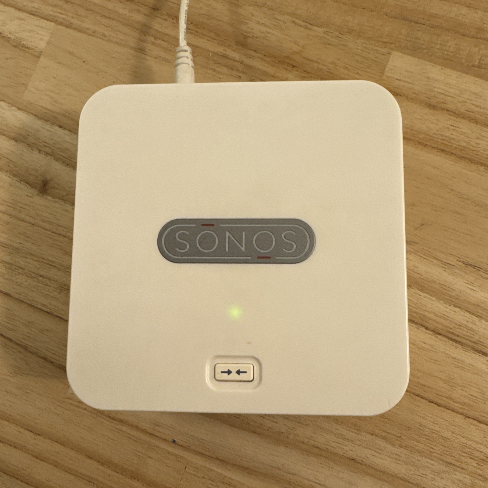 Sonos Connect ZoneBridge BR100 (white) excellent with its adapter cord