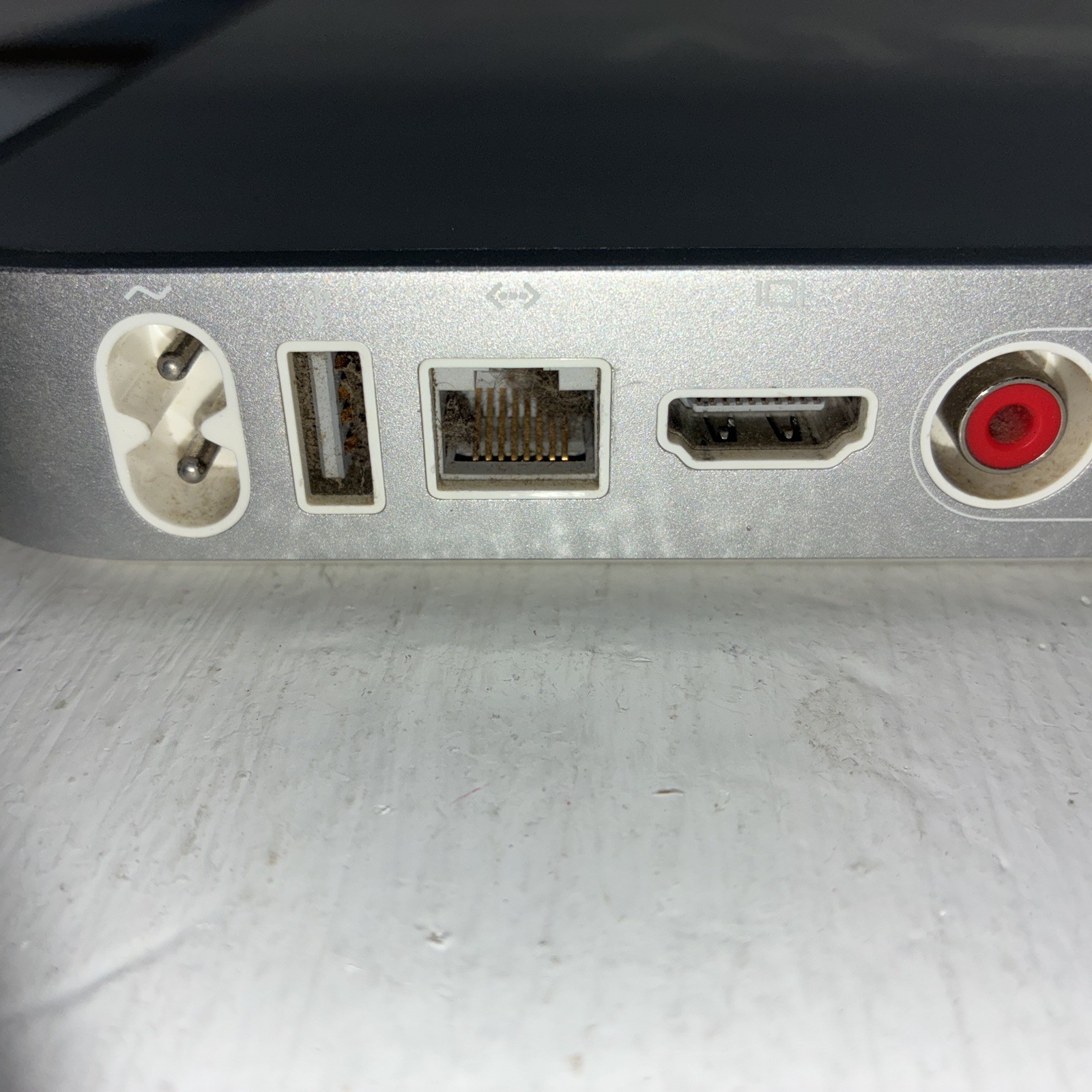 Apple TV (1st Generation) Media Streamer – A1218 – Works