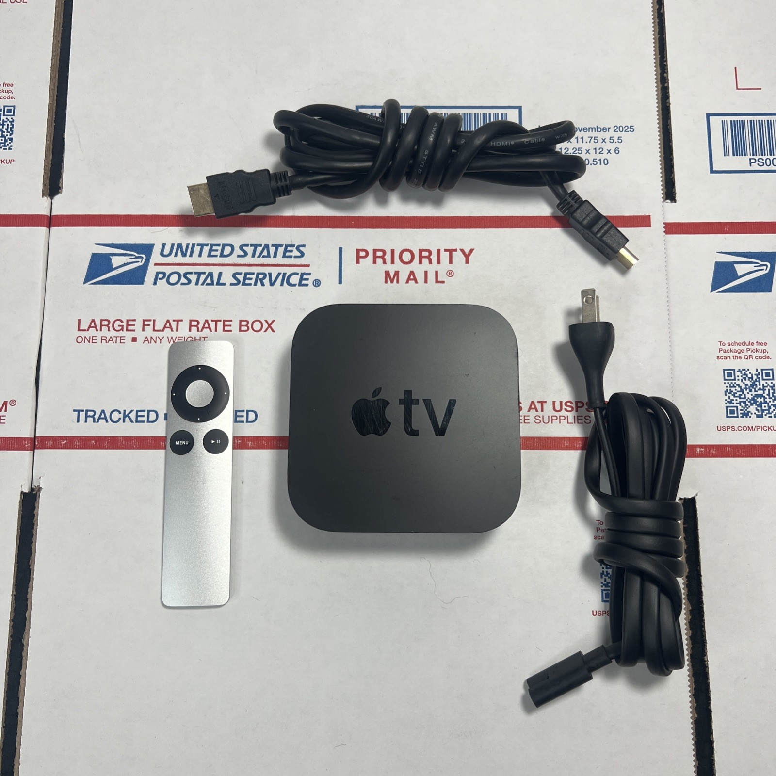 Apple TV A1625 (4th Gen) 32GB HD Streamer + Remote – SAME DAY SHIP – WARRANTY !-