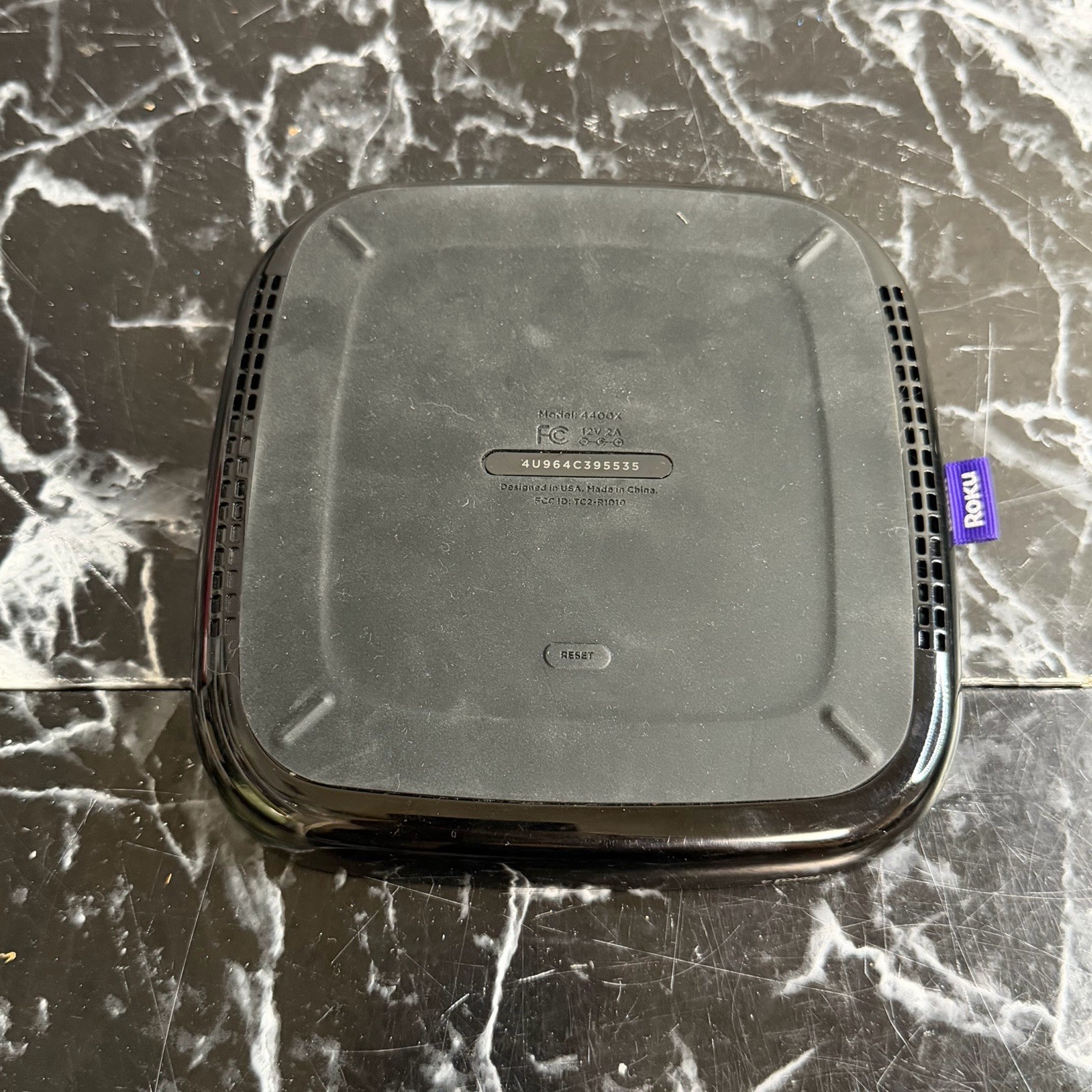 ROKU 4400X with remote, power cable, and HDMI cable