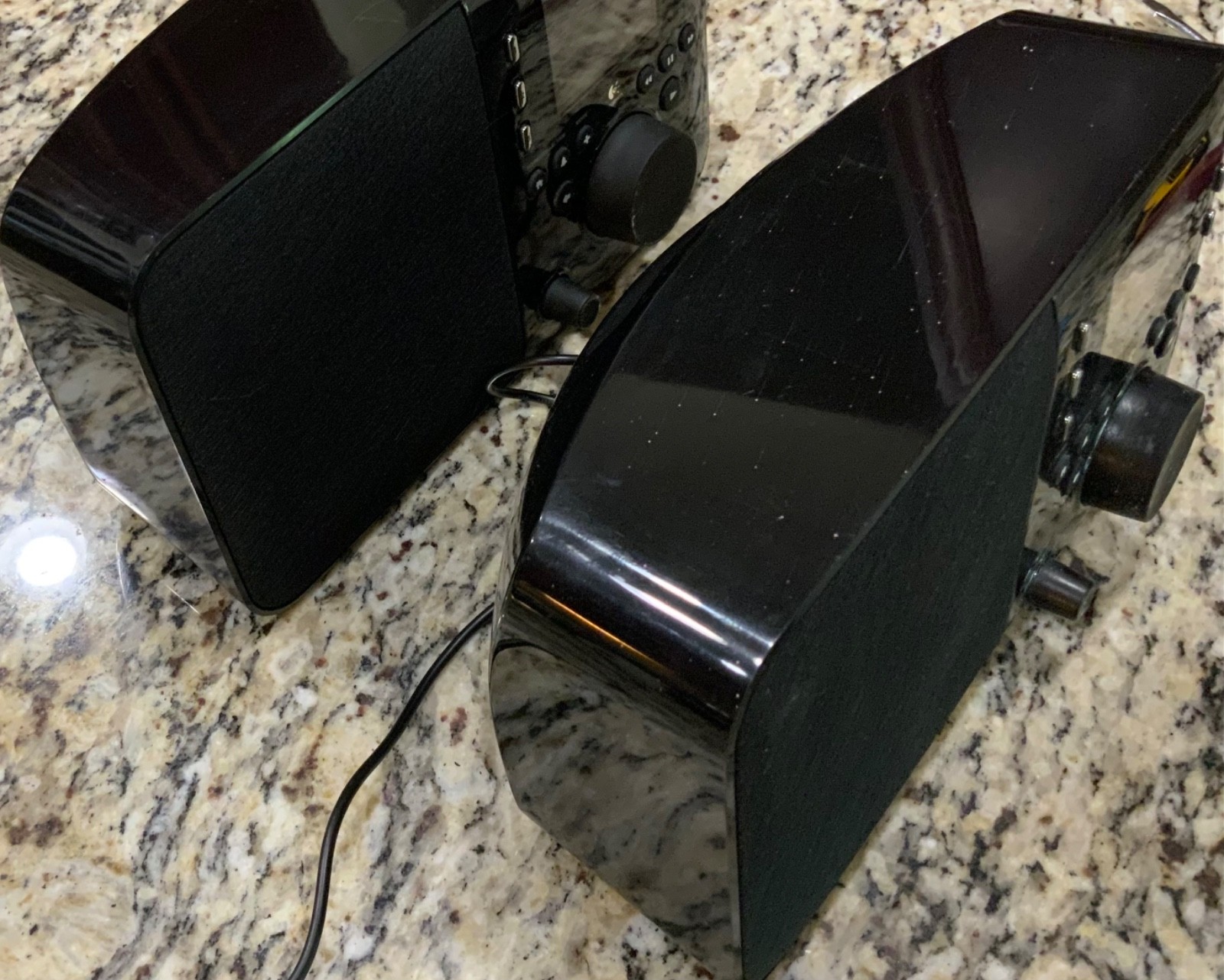 Logitech Squeezebox Internet Radio Music Streamer X-R0001 Lot of 2 Black AS-IS