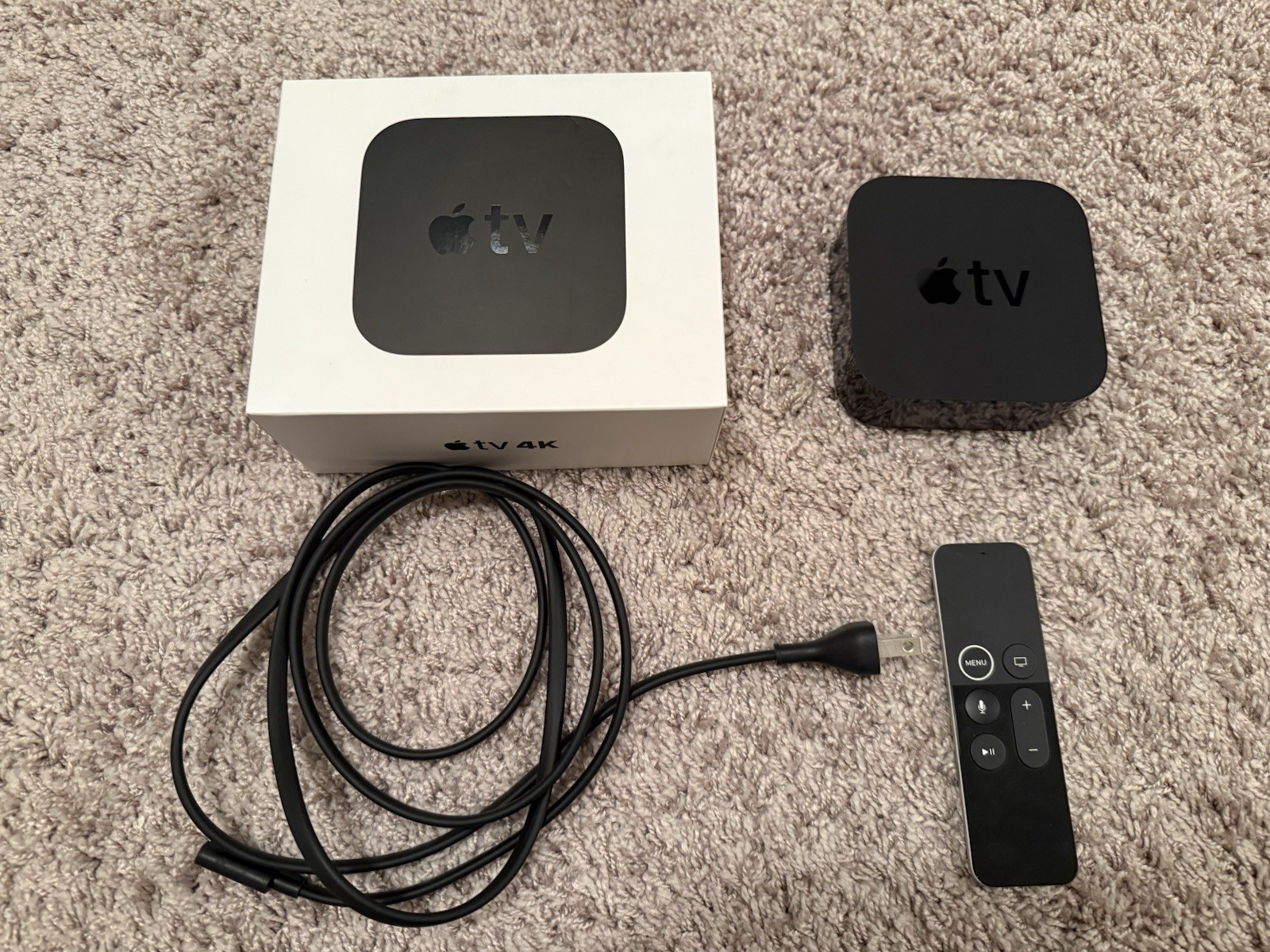 Apple TV 32GB 4K HD HDR Media Streamer – Black (MQD22LL/A)
