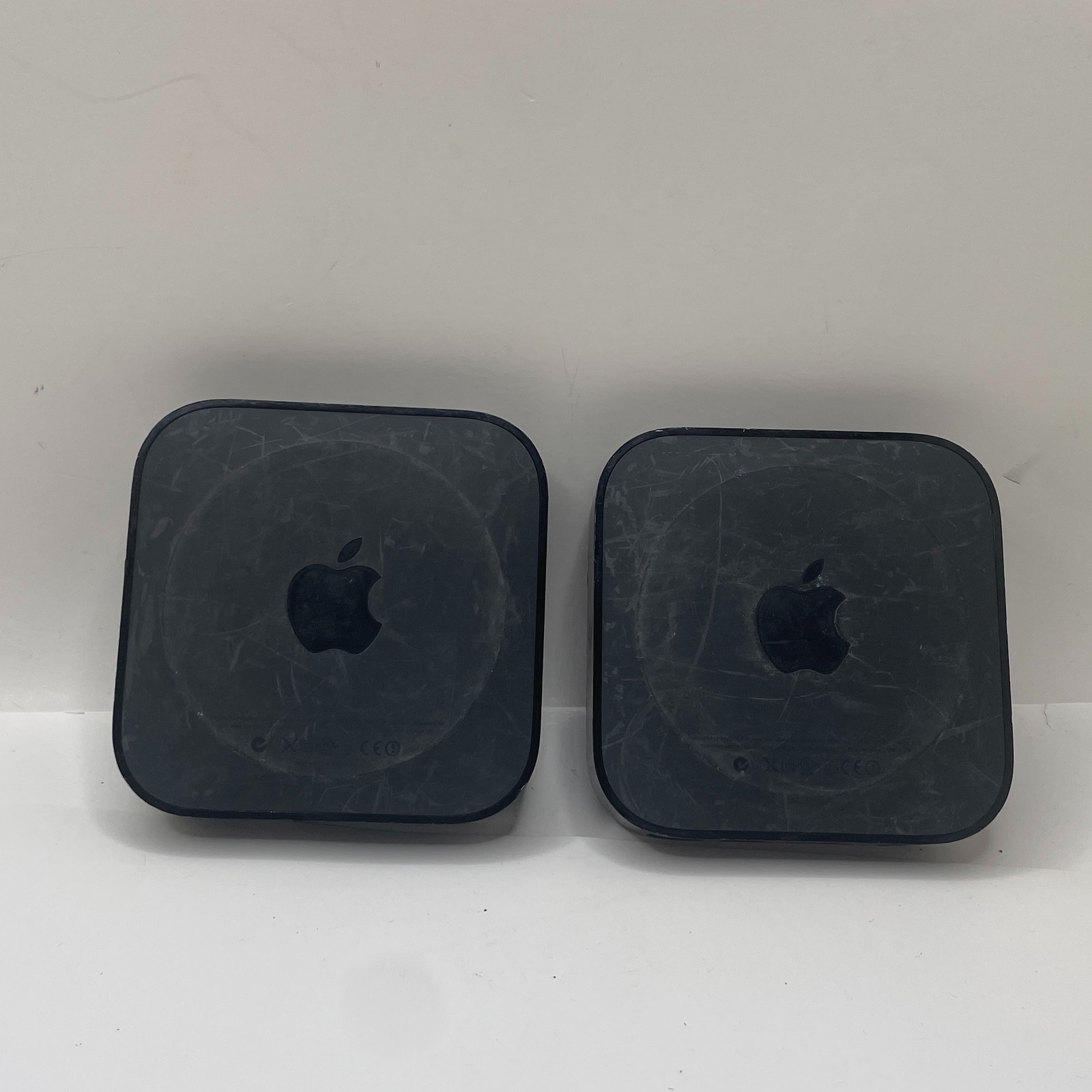 Apple TV A1378 EMC2411 2nd Gen HDMI Optical Audio Streaming Players – Lot Of 2