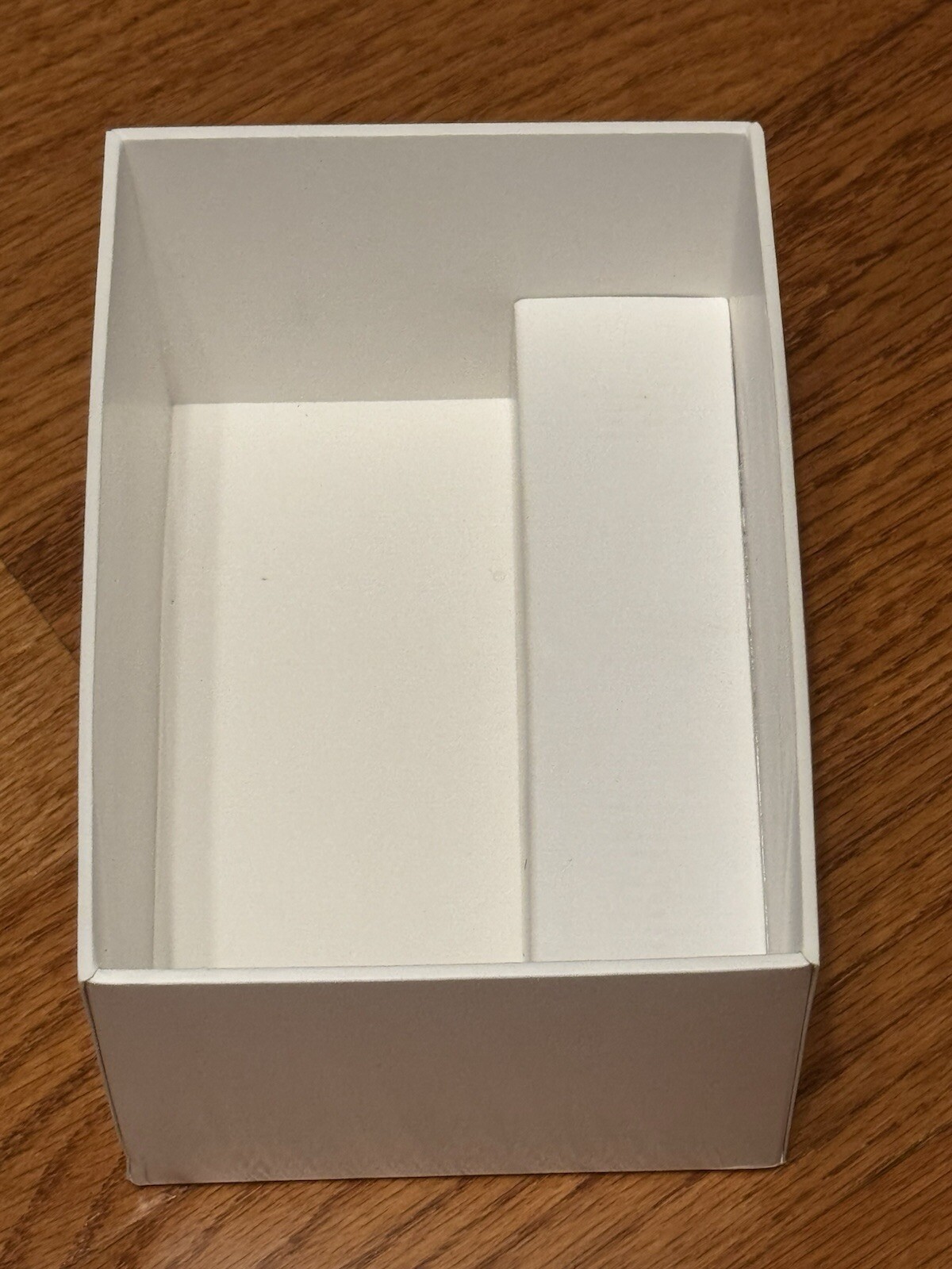 *BOX ONLY* Apple TV 4K 3rd Gen MN893LL/A A2843 64GB Media Streamer Black Wi-Fi