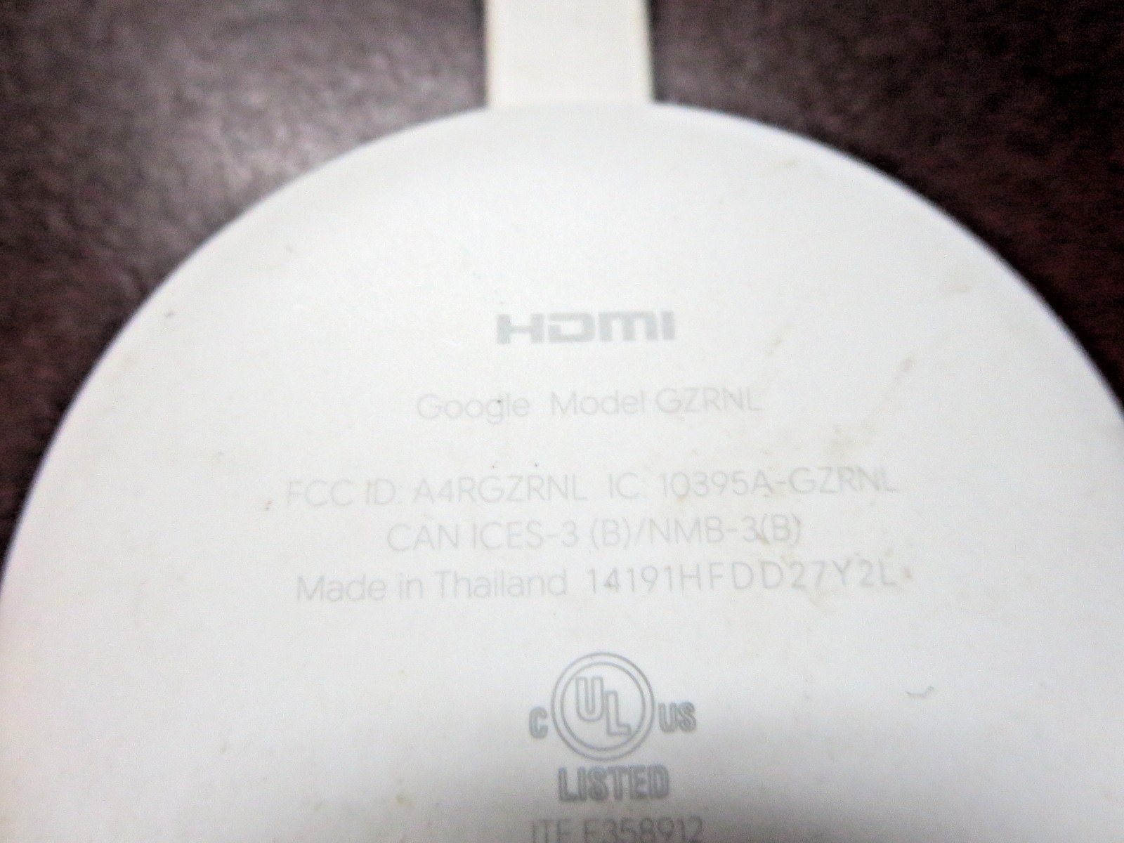 Google Chromecast 4K GZRNL Media Streamer White – With Remote / Main Unit