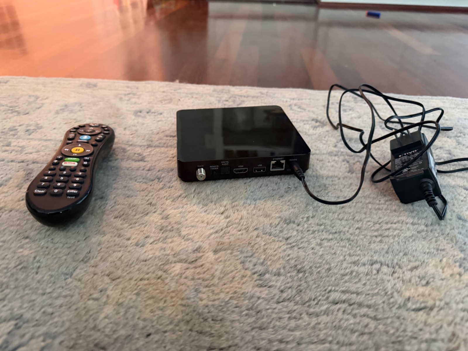 Tivo Mini Vox with Lux Remote