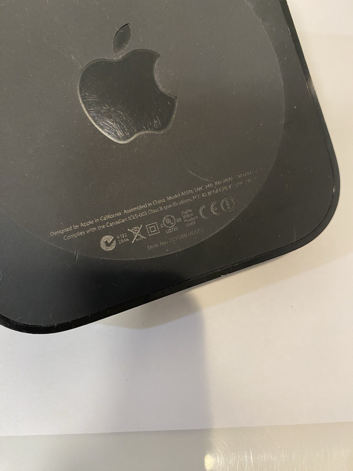 Lot of 2 Apple TV 2nd Gen MC572LL/A and 4th Gen 32GB HD (MR912LL/A)