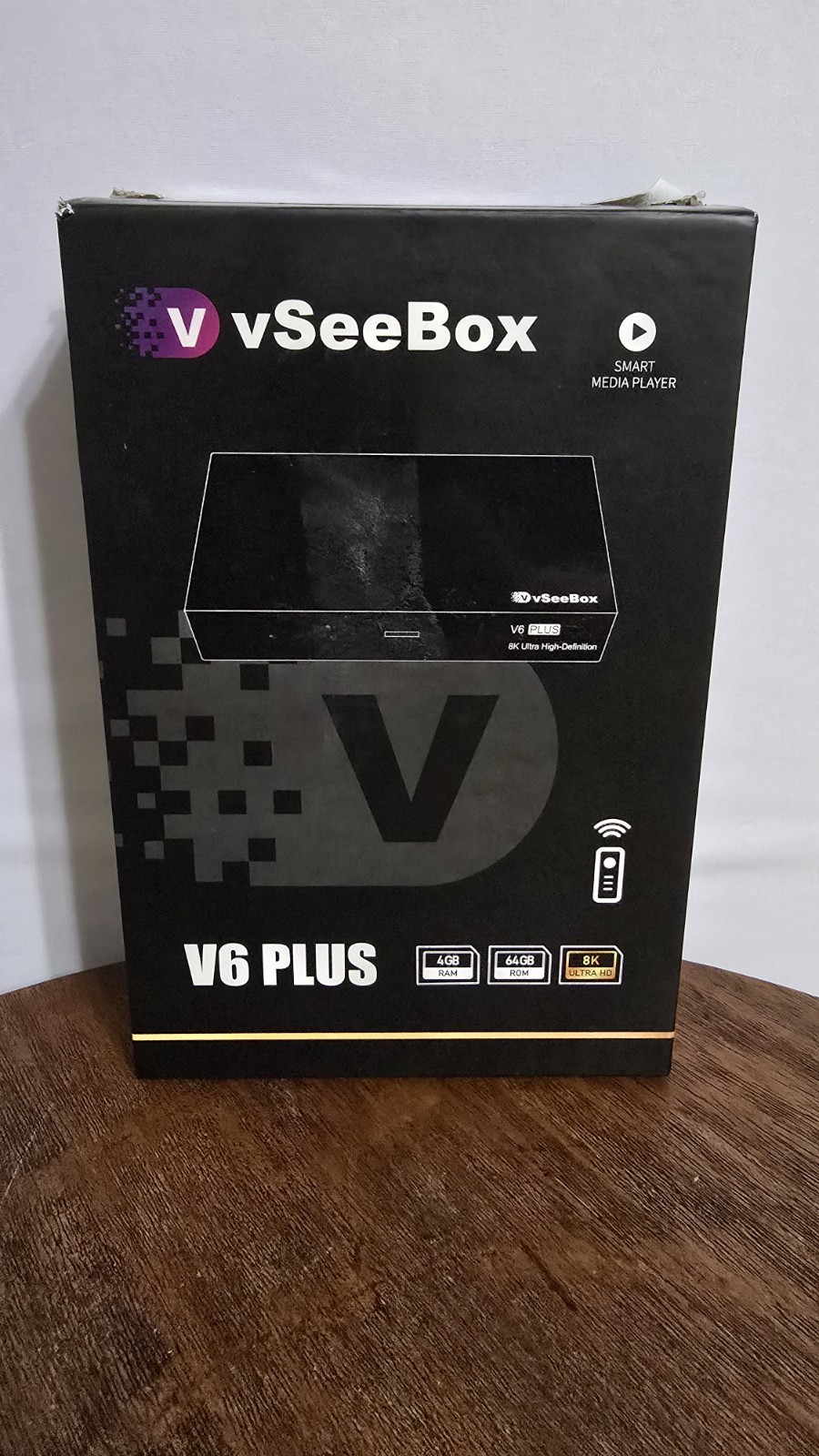 vSeeBox V6 Plus 64GB Android 14 8K HDR Media Box Wi-Fi Bluetooth Voice