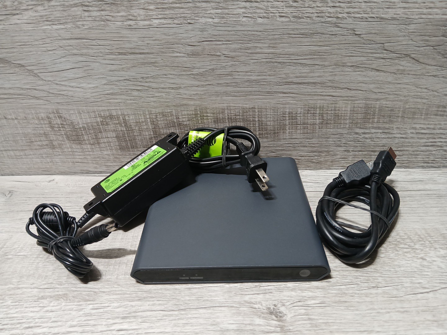 AT&T Streaming Box C71KW-400 Includes Power Adapter & HDMI Works