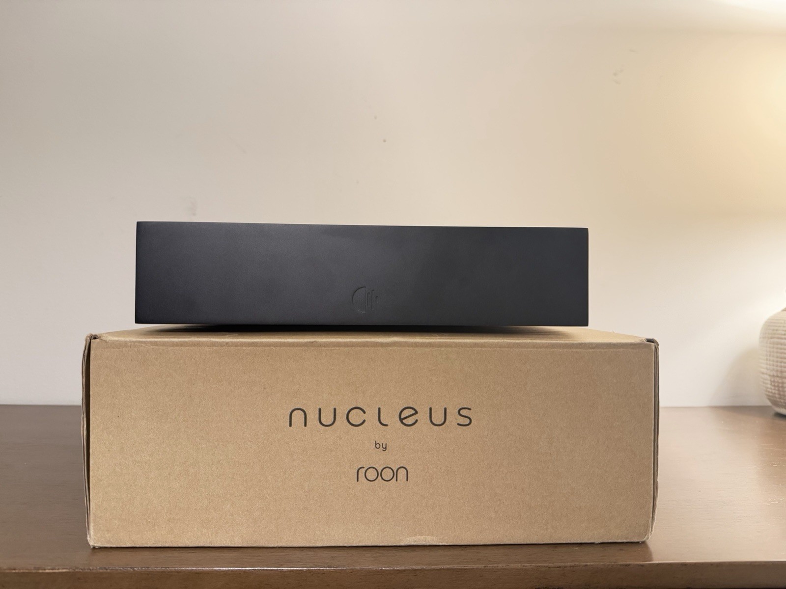 Roon – Nucleus Plus rev B – 16GB RAM + 4TB SSD- Music Server