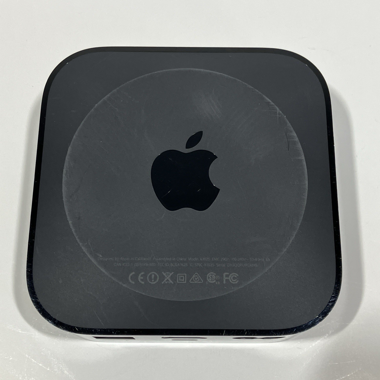 Apple TV (4th Generation) 32GB HD Media Streamer A1625 – Black (MR912LL/A)
