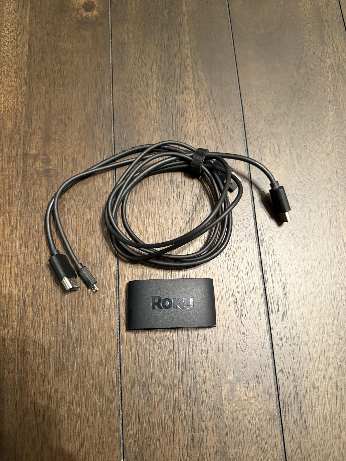 Roku Express HD Media Streamer Model 3930X With HDMI Micro USB Cable 1080p TV