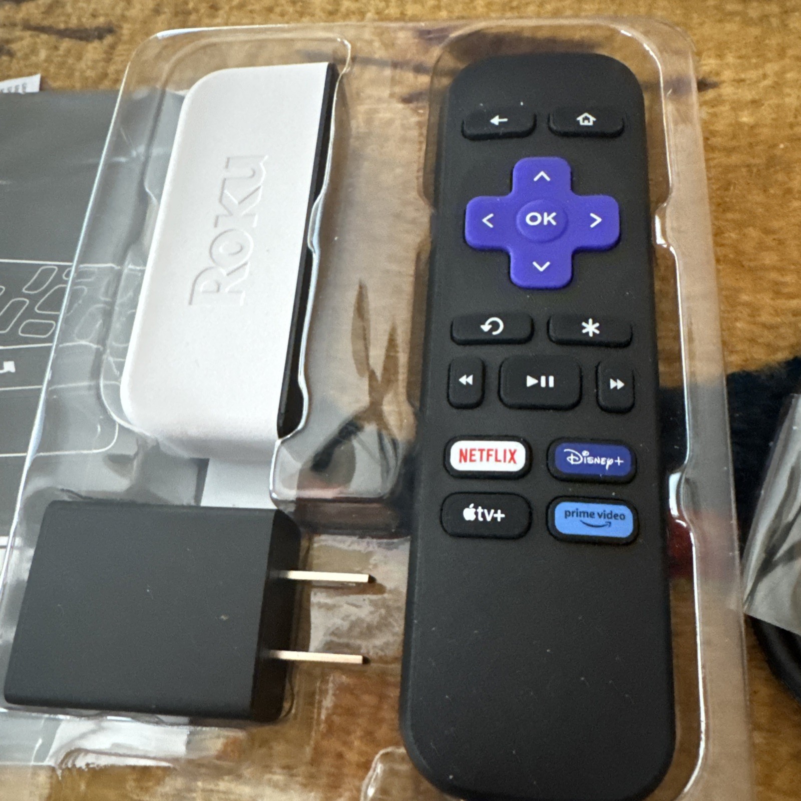 Roku Premiere – HD/4K/HDR -2022- Streaming Device- SKU# 3920RW