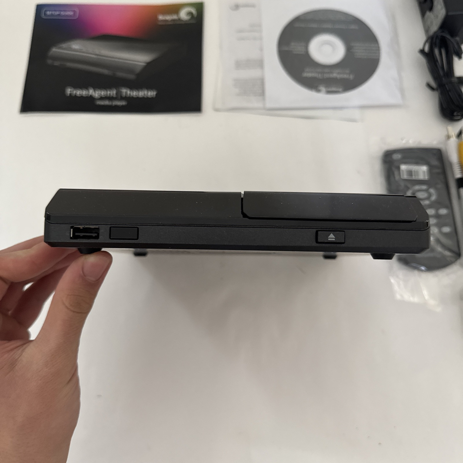 Seagate FreeAgent Theater Media Player STCEM101-RK *Never Used*