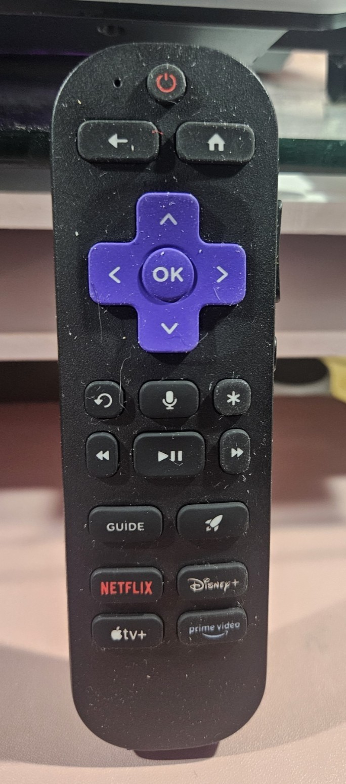 Roku Ultra HD 4K HDR Dolby Vision Atmos Wi-Fi 6 Streaming Player 4850RW – Black