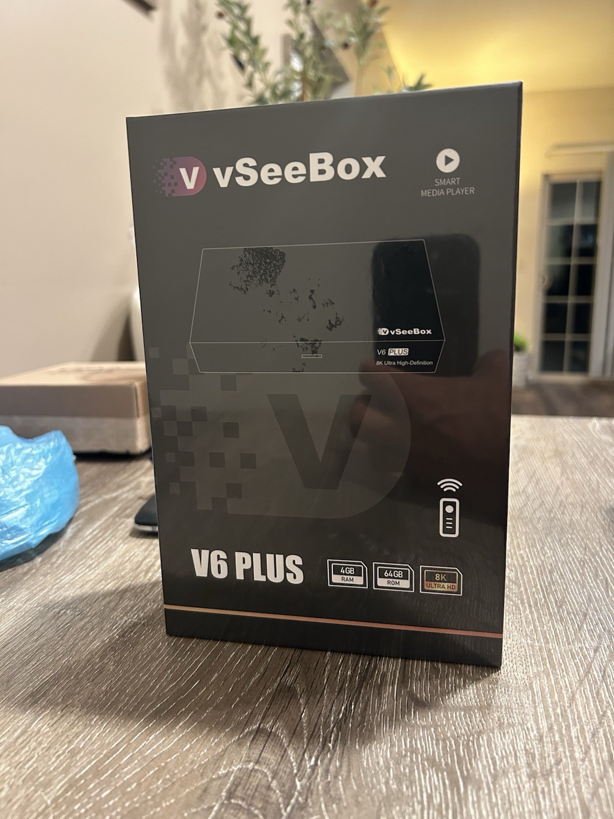 vSeeBox V6 PLUS Smart Media Box Android 8K 64GB/4GB Quad Core Wi-Fi