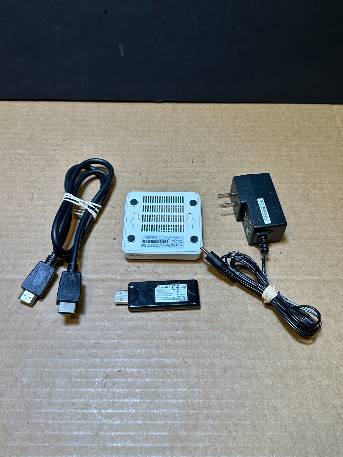 Actiontec ScreenBeam Pro Edition SBWD100B Wireless Display Receiver & Adapter