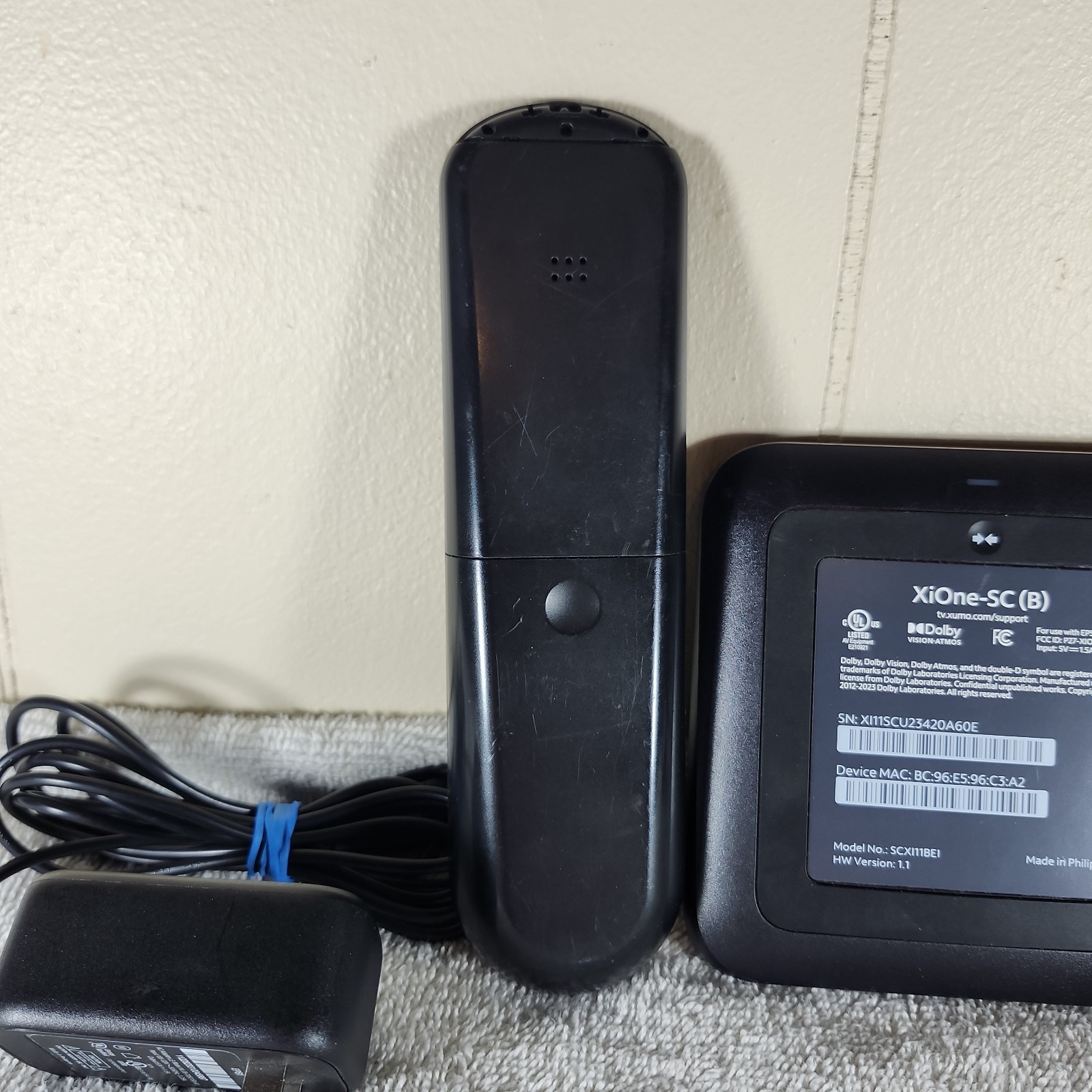 Xumo Stream Box 4K Streaming Device Version SCXI11BEI W/ Remote