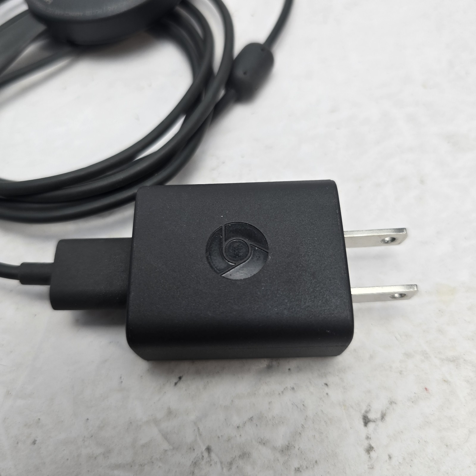 Google Chromecast Model NC2-6A5 1080 Media Streaming HDMI With Power Cord