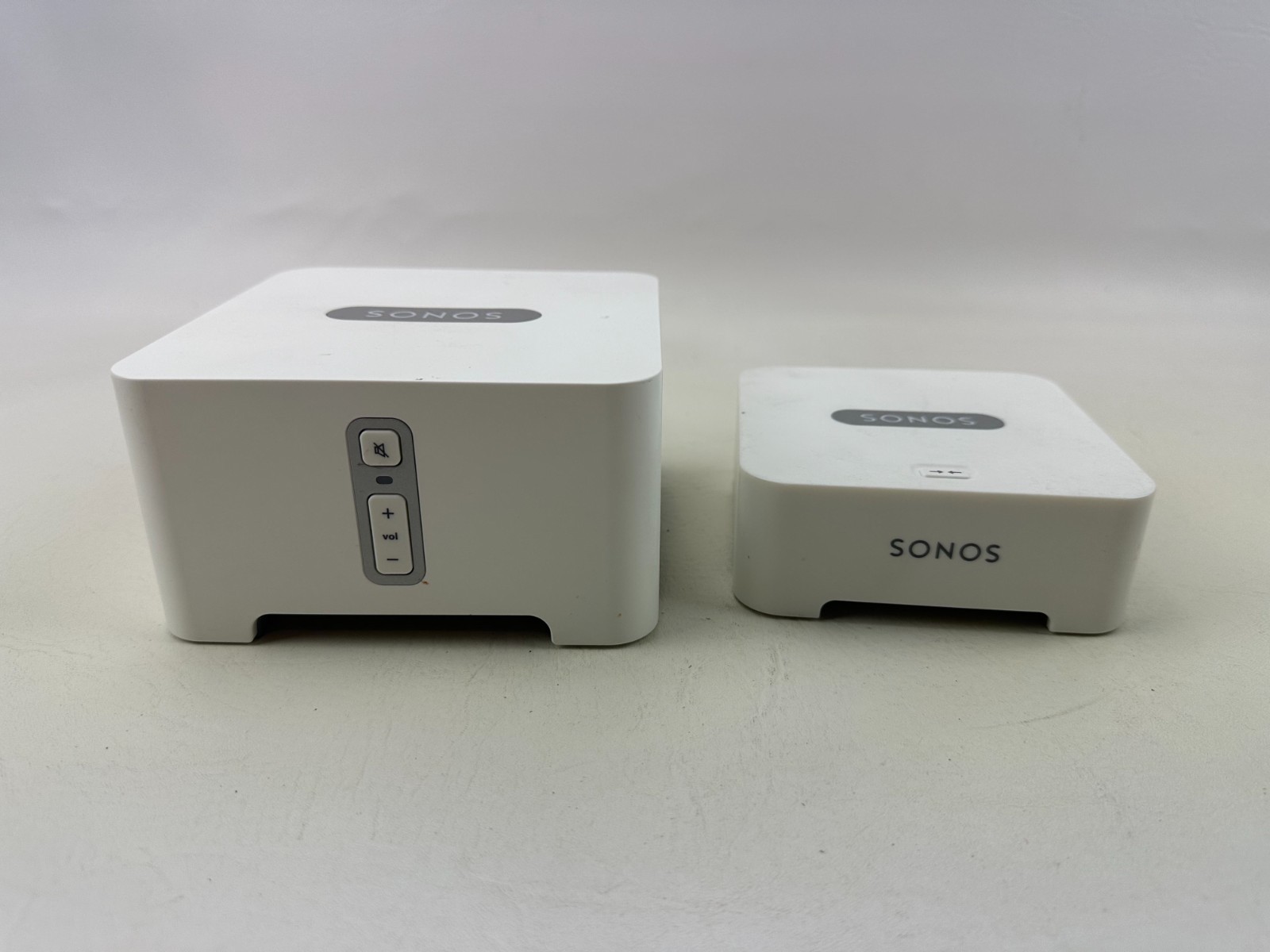 Sonos Connect 1st Gen White Wireless Home Audio Receiver And Bridge With Cords