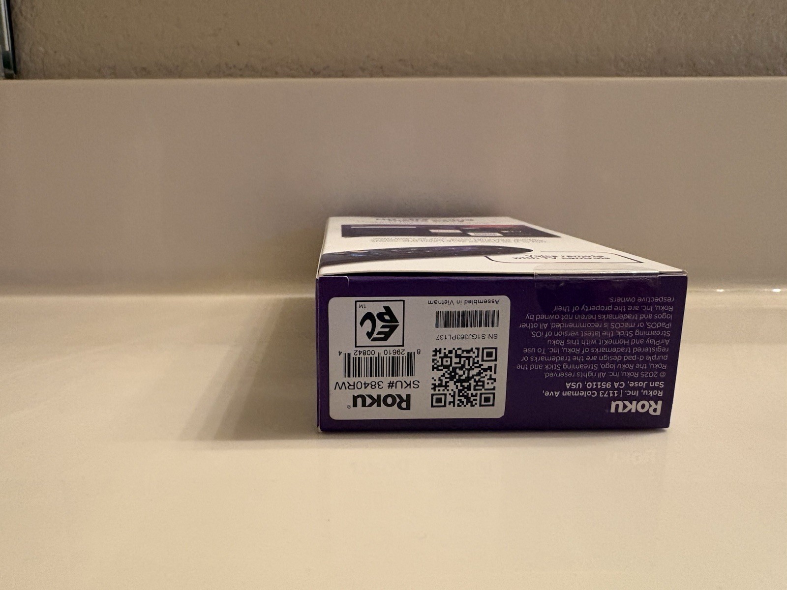 Roku Streaming Stick HD Media Player with Voice Remote – 2025 Model – New Sealed