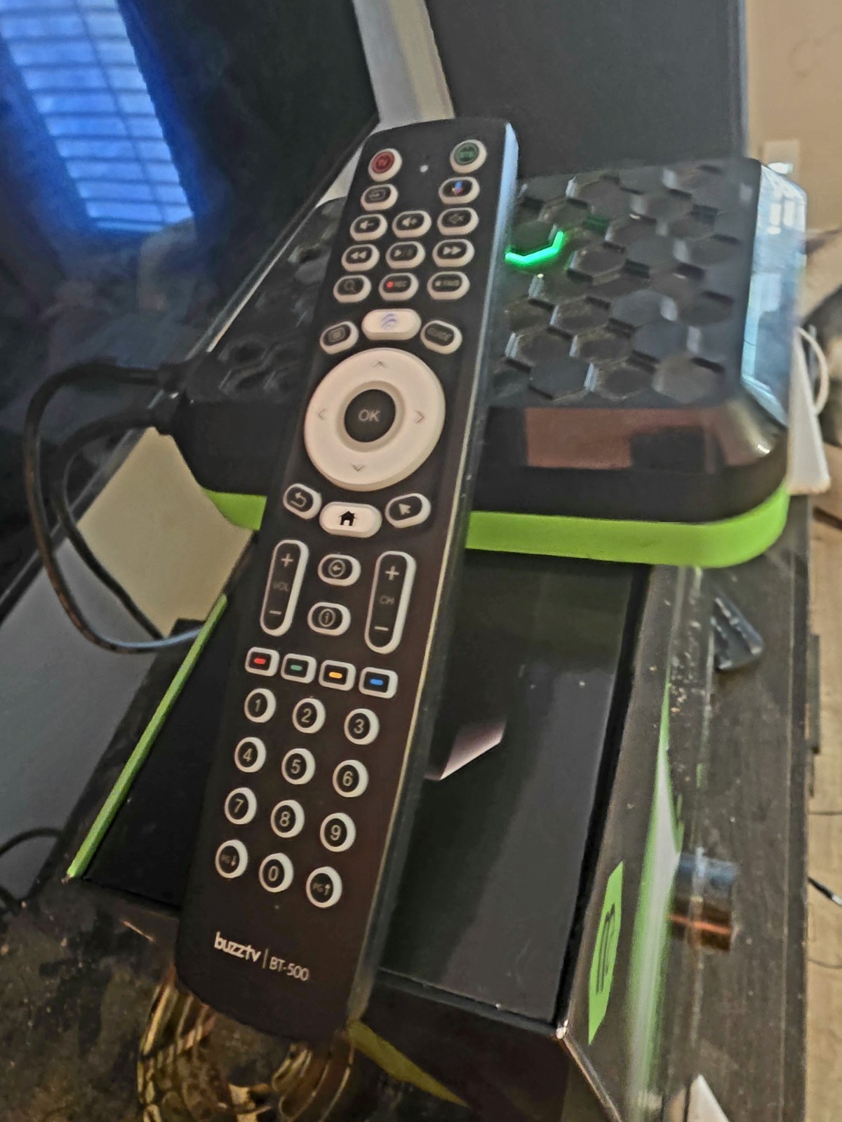 BuzzTV PowerStation 8K Android Box 16GB RAM 128GB PVR+ BT-500 Remote
