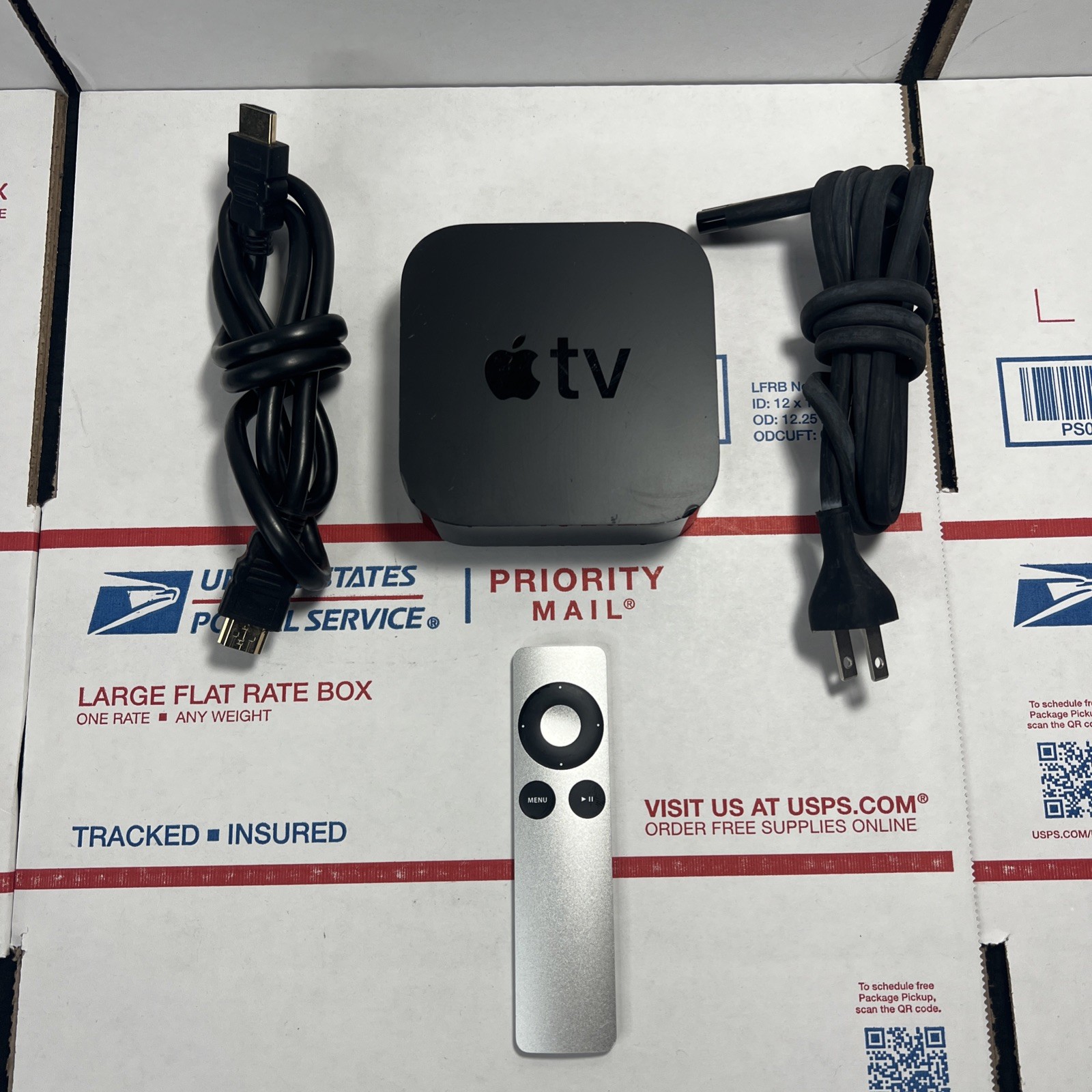 Apple TV A1625 (4th Gen) 32GB HD Streamer + Remote – WARRANTY – SAME DAY SHIP !