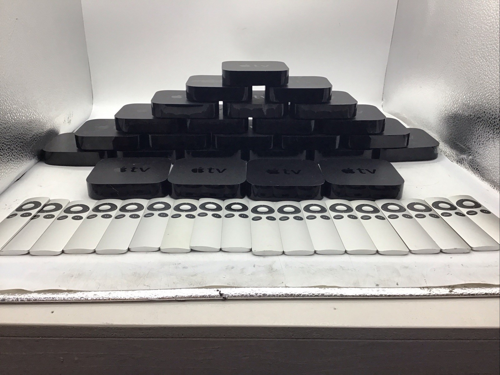 Apple tv A1469 3rd Generation Media Streamer AirPlay Wi-Fi HDMI Lot of 25 Read