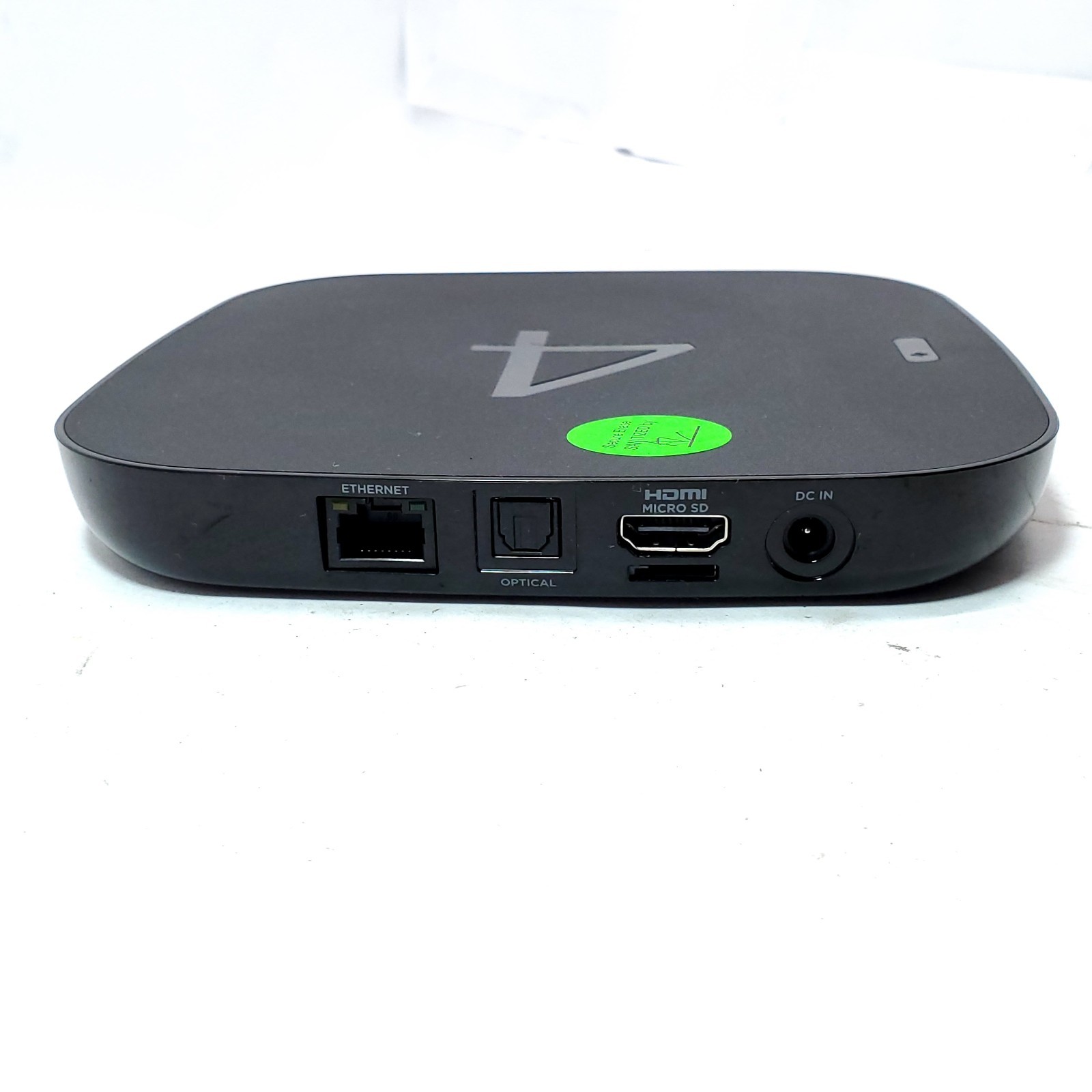 Roku 4 4K Streaming Media Player Model 4400X with Remote & Charger Pre-owned