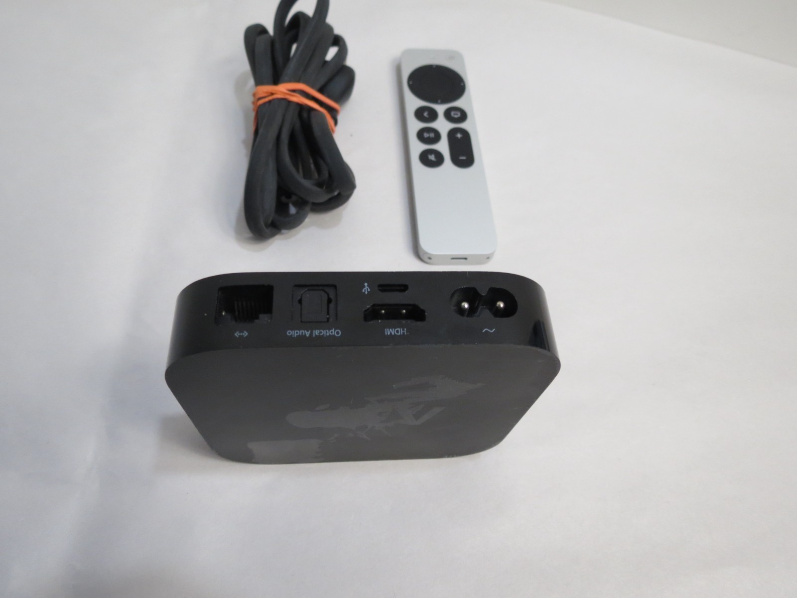 Apple TV 4th Generation HD Media Streamer – A1625 – 32GB – Remote + Power Cable