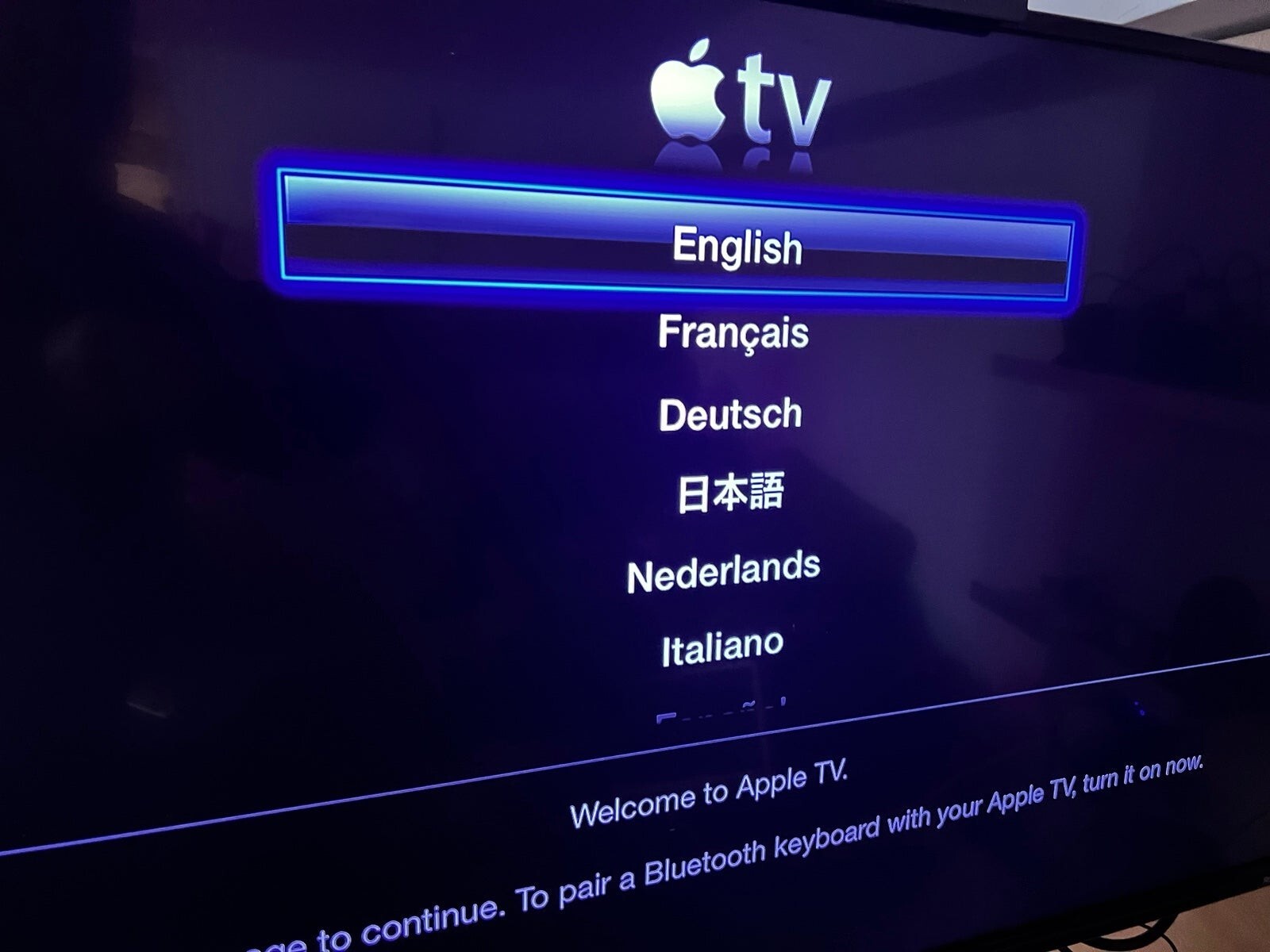 Apple TV (2nd Gen) MC572LL/A 8GB Media Streamer A1378 Black