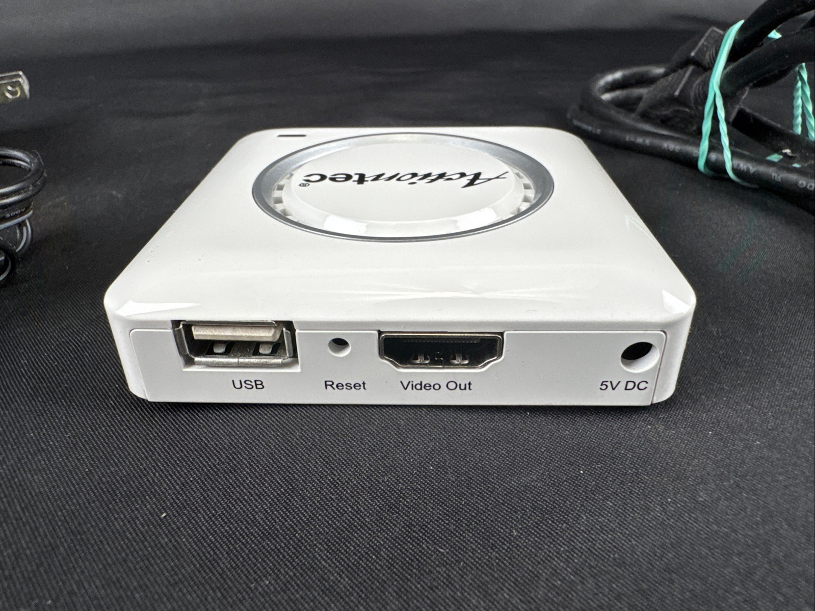 Actiontec ScreenBeam Pro Edition SBWD100B Wireless Display Receiver Used