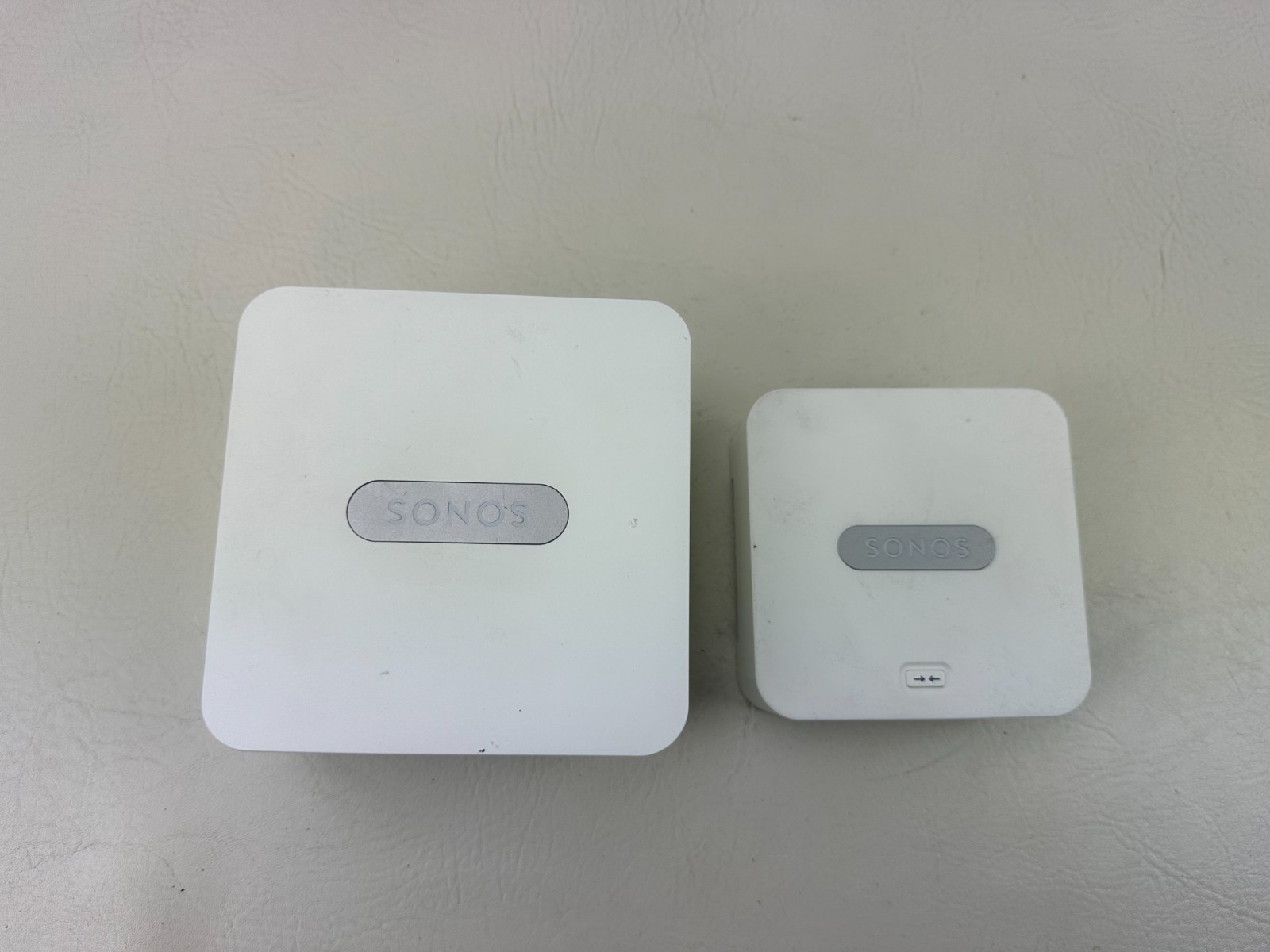 Sonos Connect 1st Gen White Wireless Home Audio Receiver And Bridge With Cords