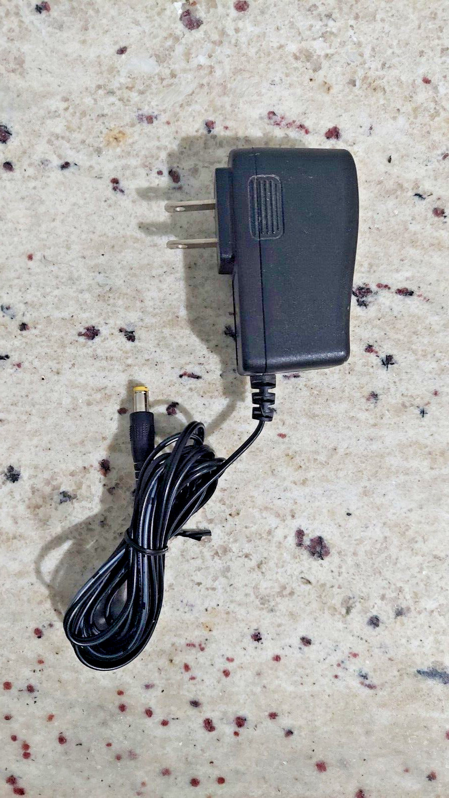 ROKU LT Model 2400X Streaming Media Player With Remote