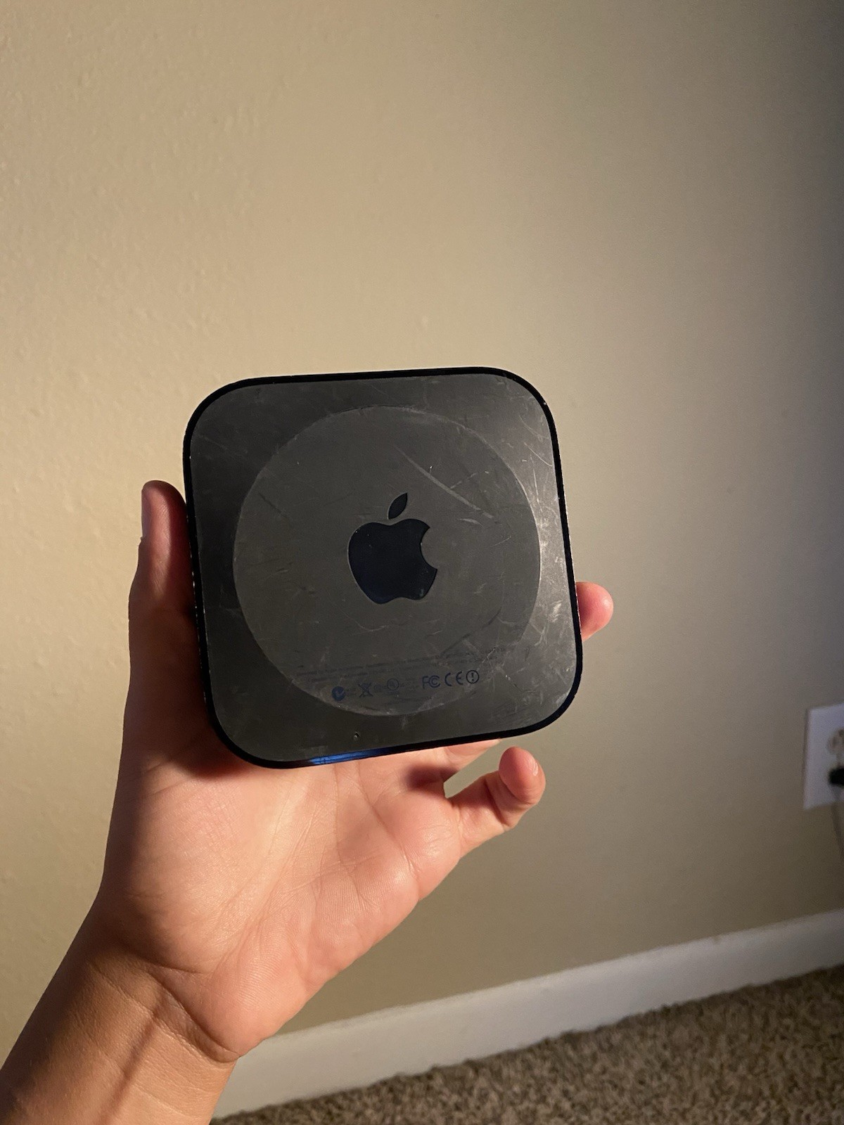 Apple Apple TV Digital HD Media Streamer Black HDMI Ethernet Optical TOSLINK