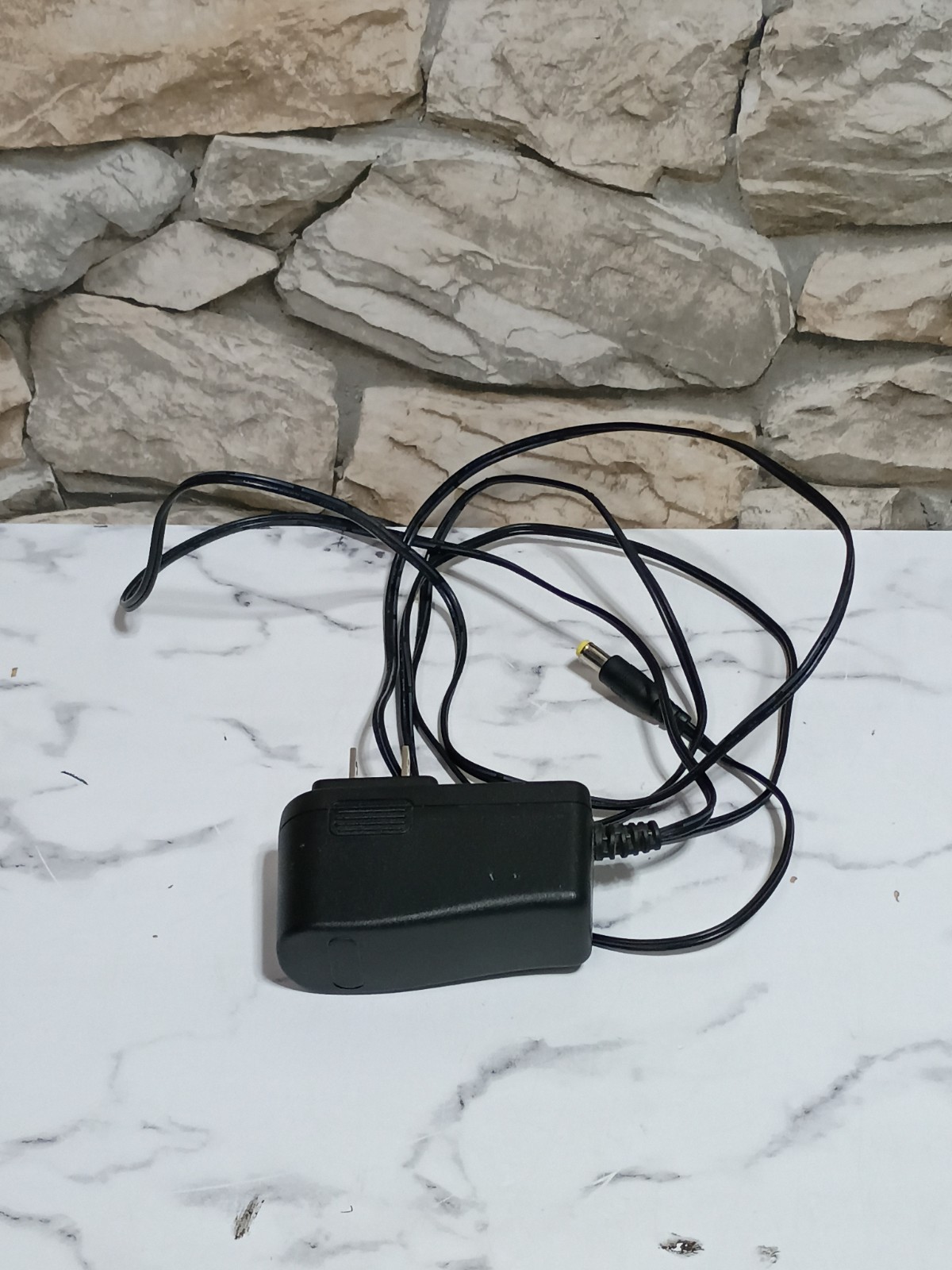 ROKU 2 XD 3050X W/ REMOTE & AC ADAPTER