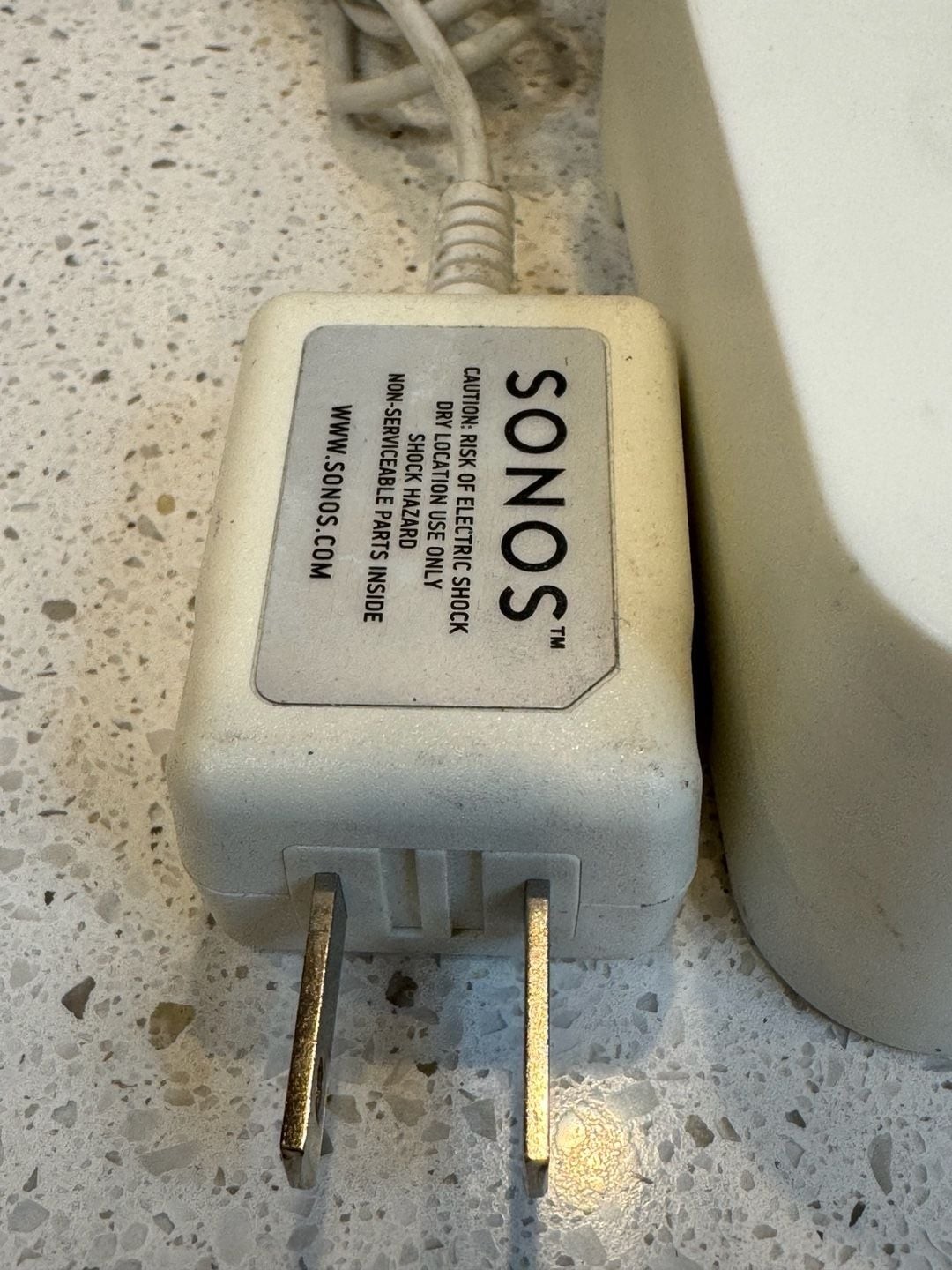 Sonos Wireless BRIDGE Model BR100 Multi-Room Network Adapter with Power Cord